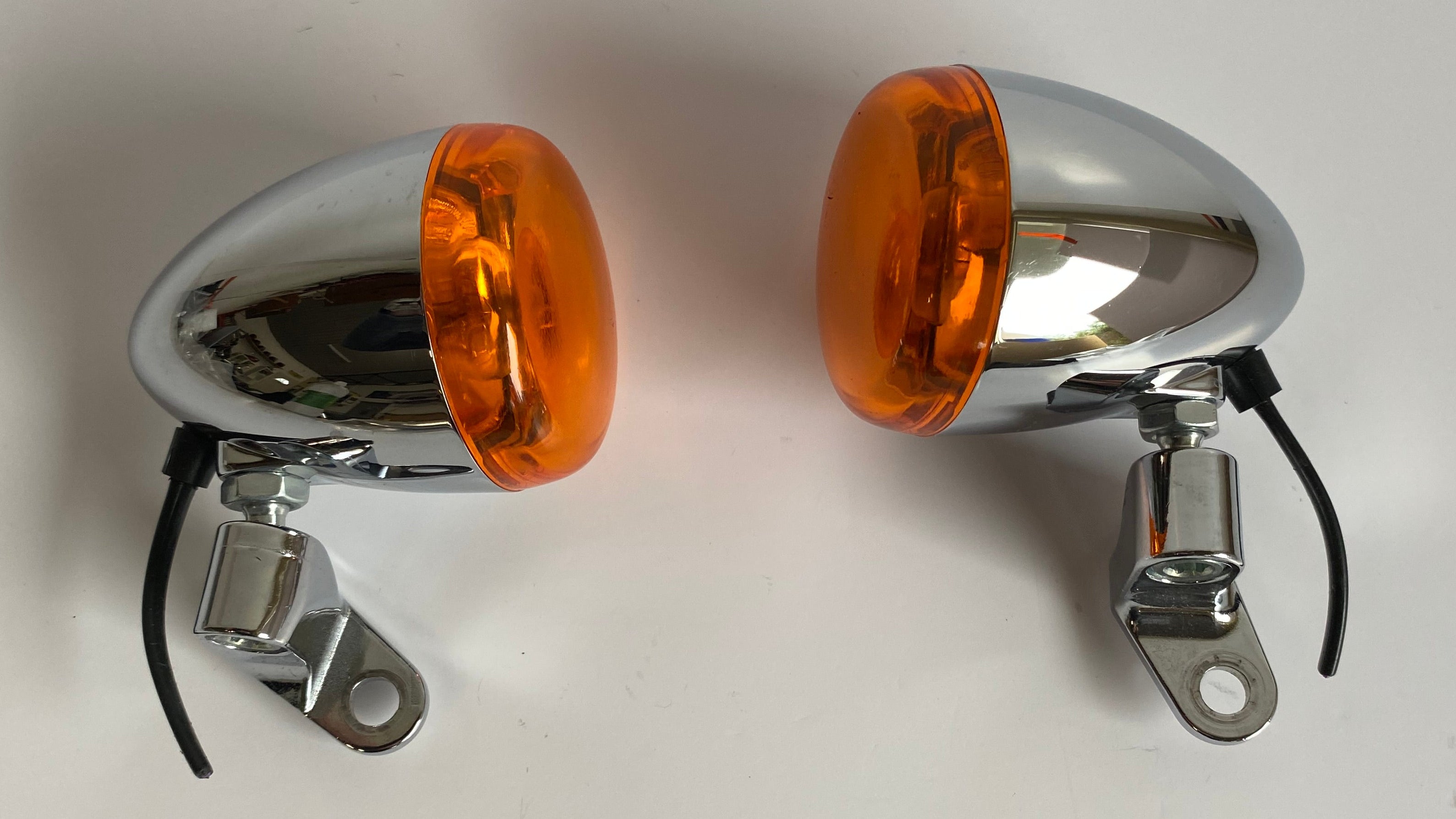 Jeu de clignotants avant chromés Softail M8 Harley Davidson REF OEM 67800141