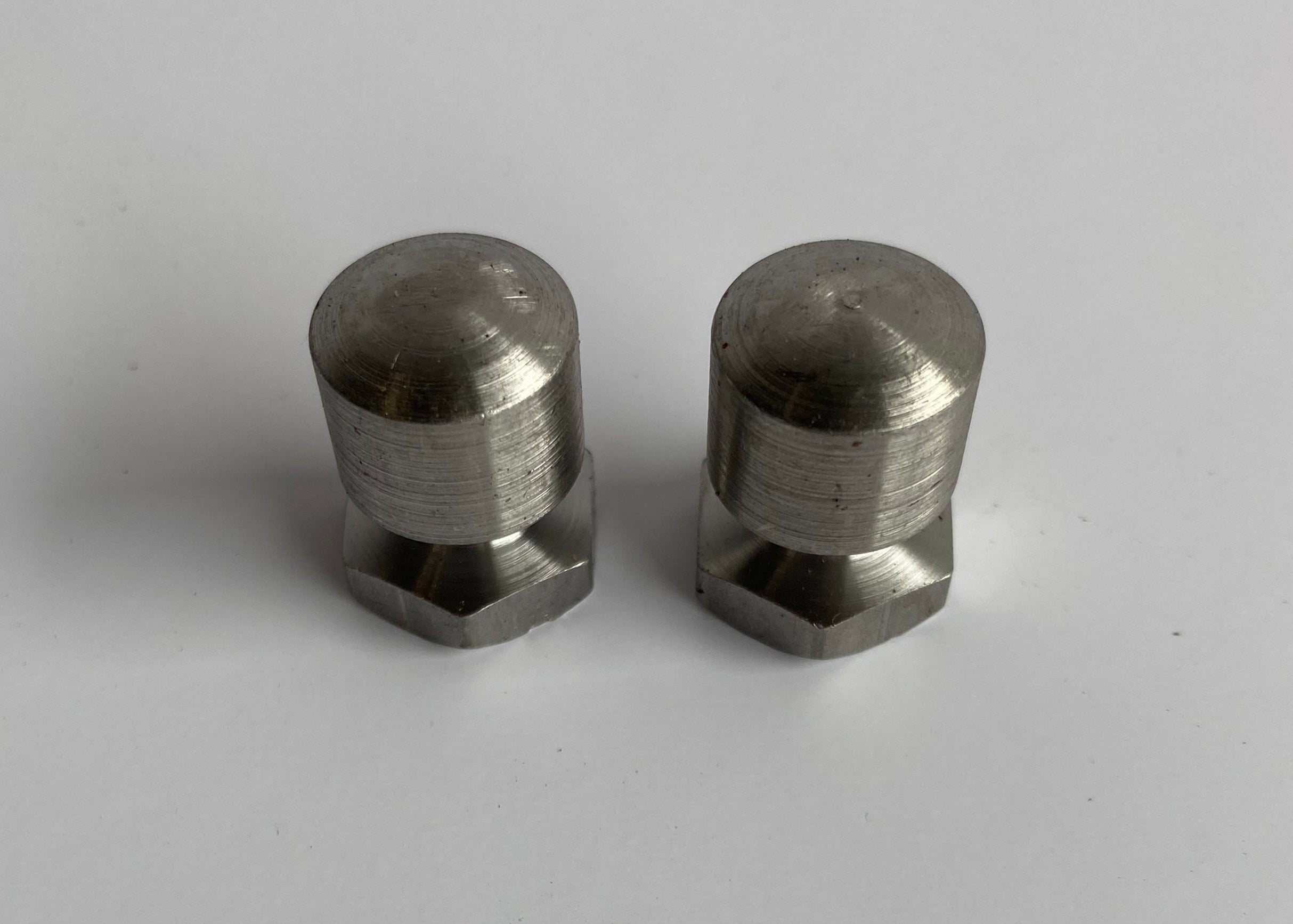 Jeu de 2 écrous fixation de selle Road King Harley Davidson REF OEM 3638