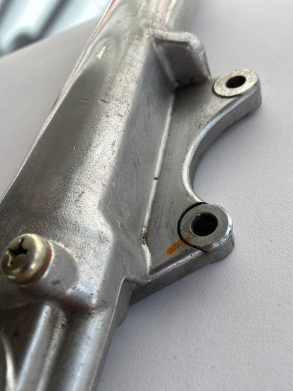 Fourreau gauche Harley Davidson REF OEM : 45860-84