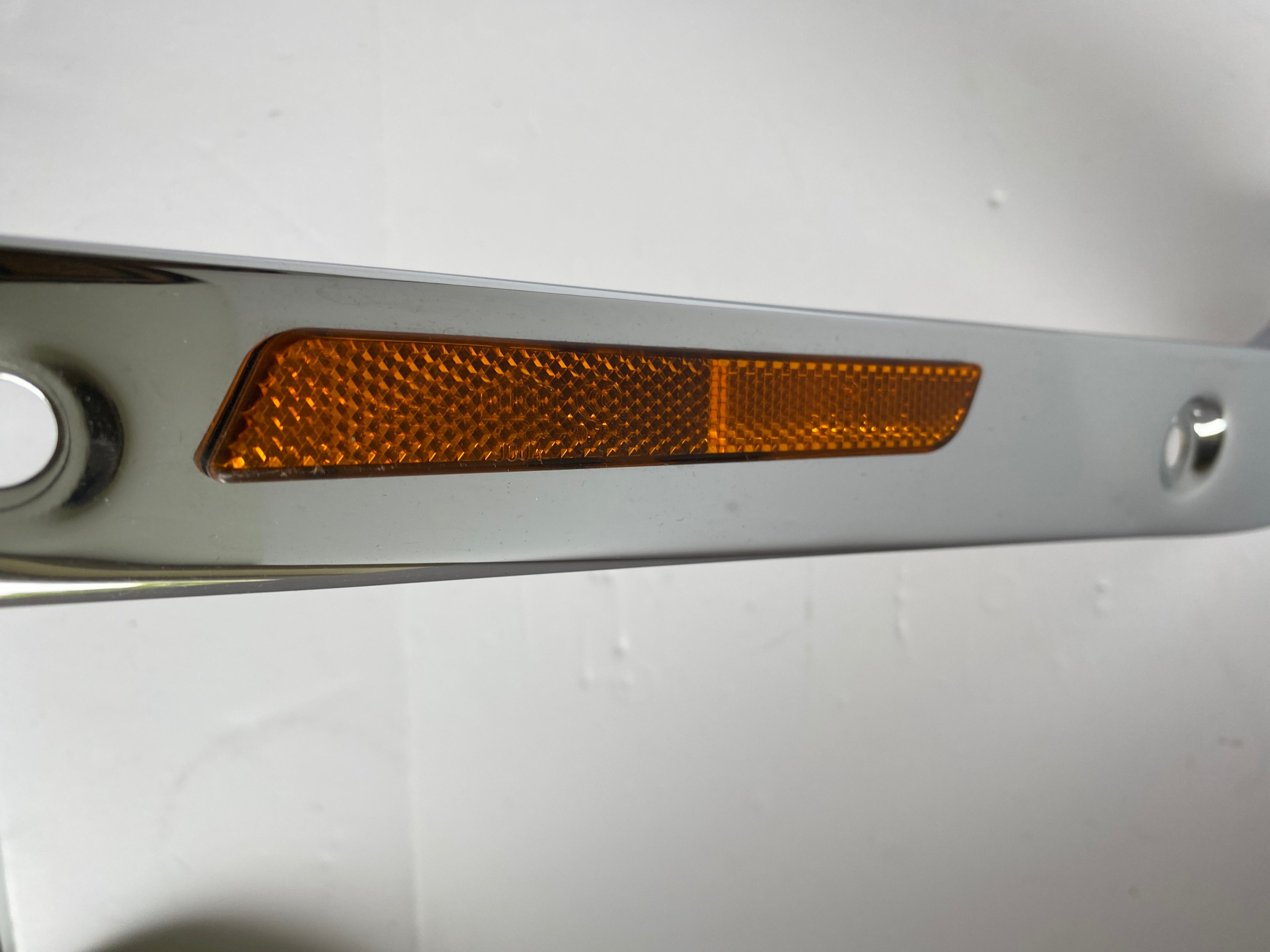 Sabre chromé gauche Dyna Fat Bob Harley Davidson REF OEM 59281-08