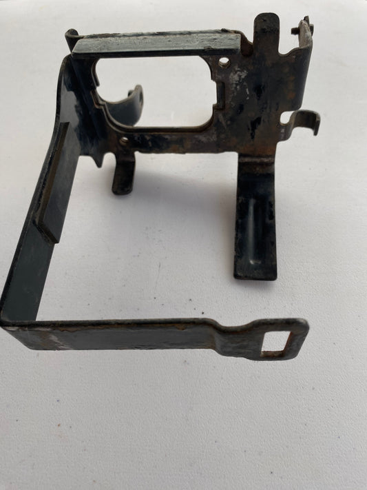Bac à batterie d'origine Harley Davidson REF OEM : 66194-04D