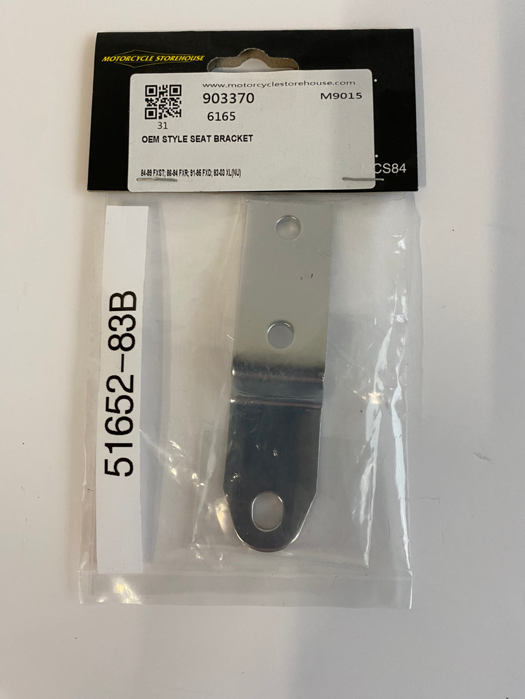 Patte de fixation arrière de selle Harley Davidson REF OEM 51652-83B