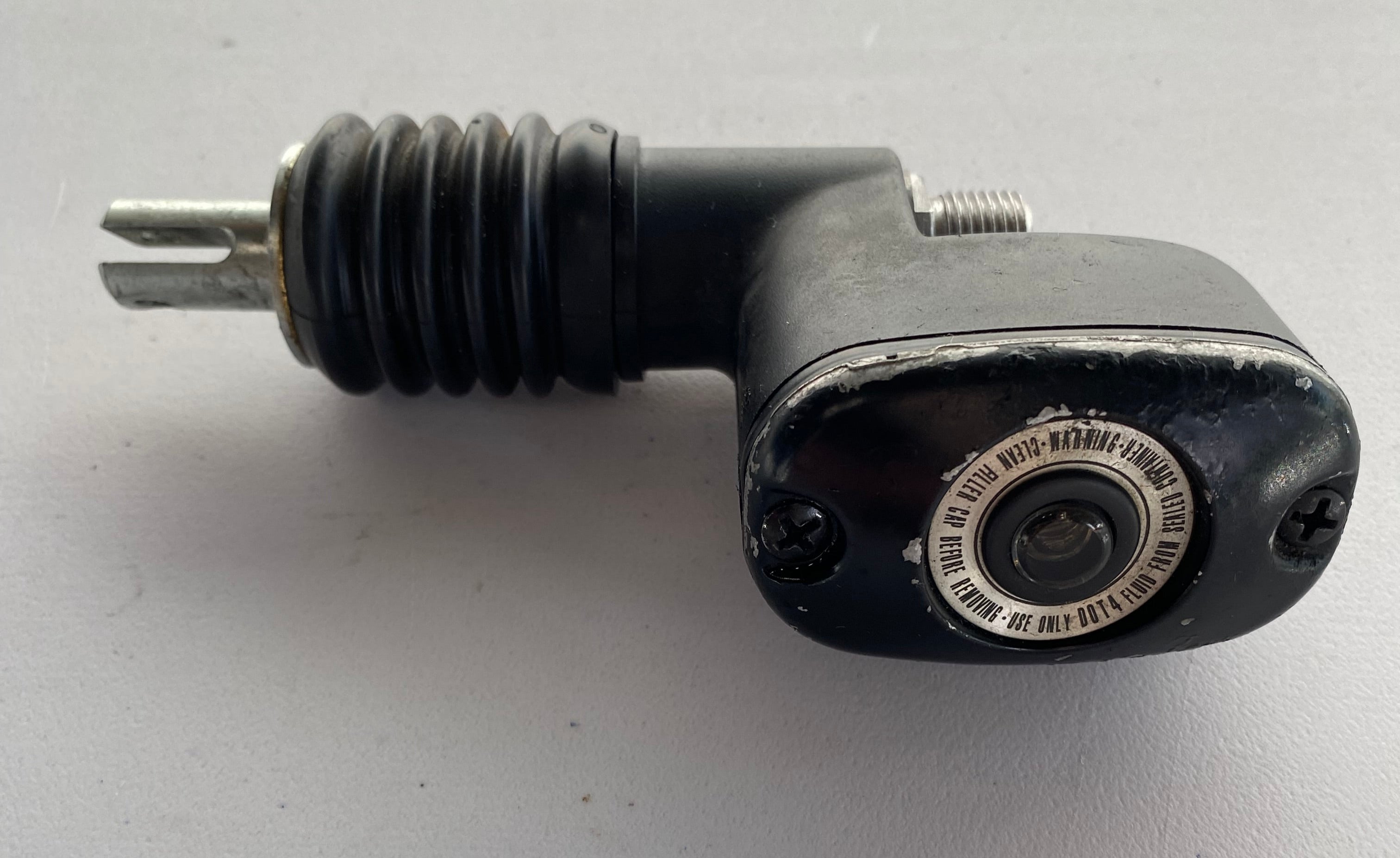Maitre cylindre de freins arrière Harley Davidson REF OEM : 41767-05E