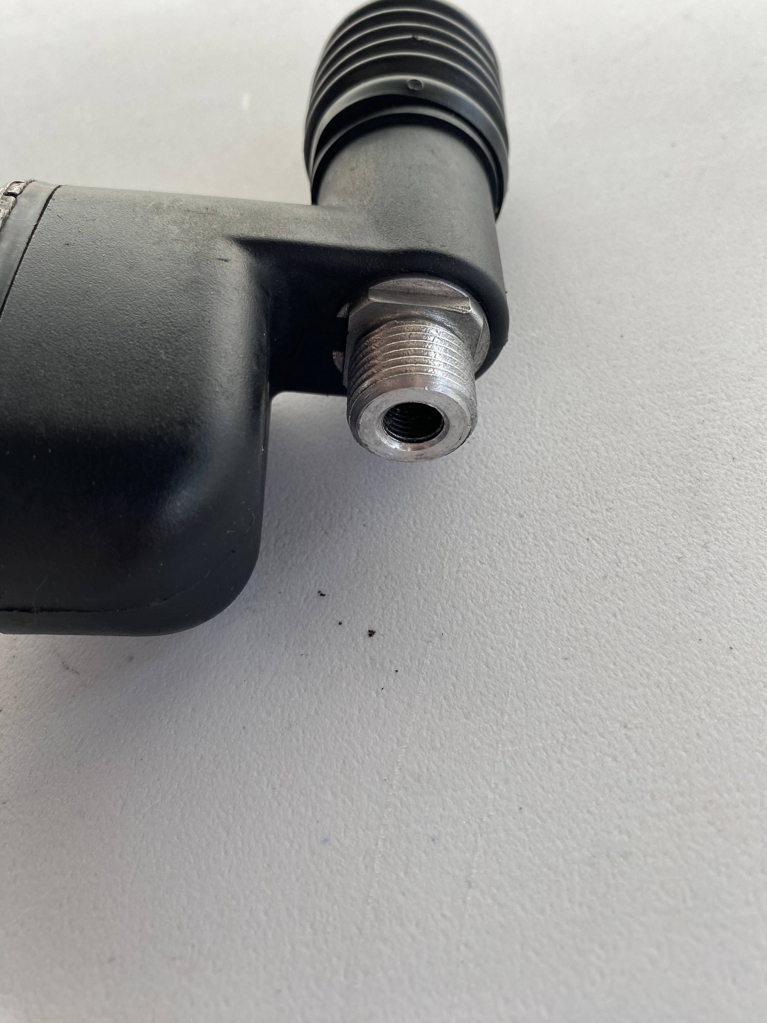Maitre cylindre de freins arrière Harley Davidson REF OEM : 41767-05E