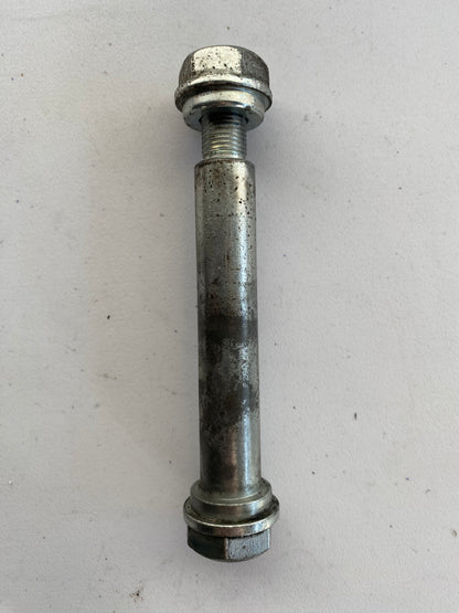 Harley Davidson front engine mount screw + nut REF OEM: 41562-04 / 41561-04