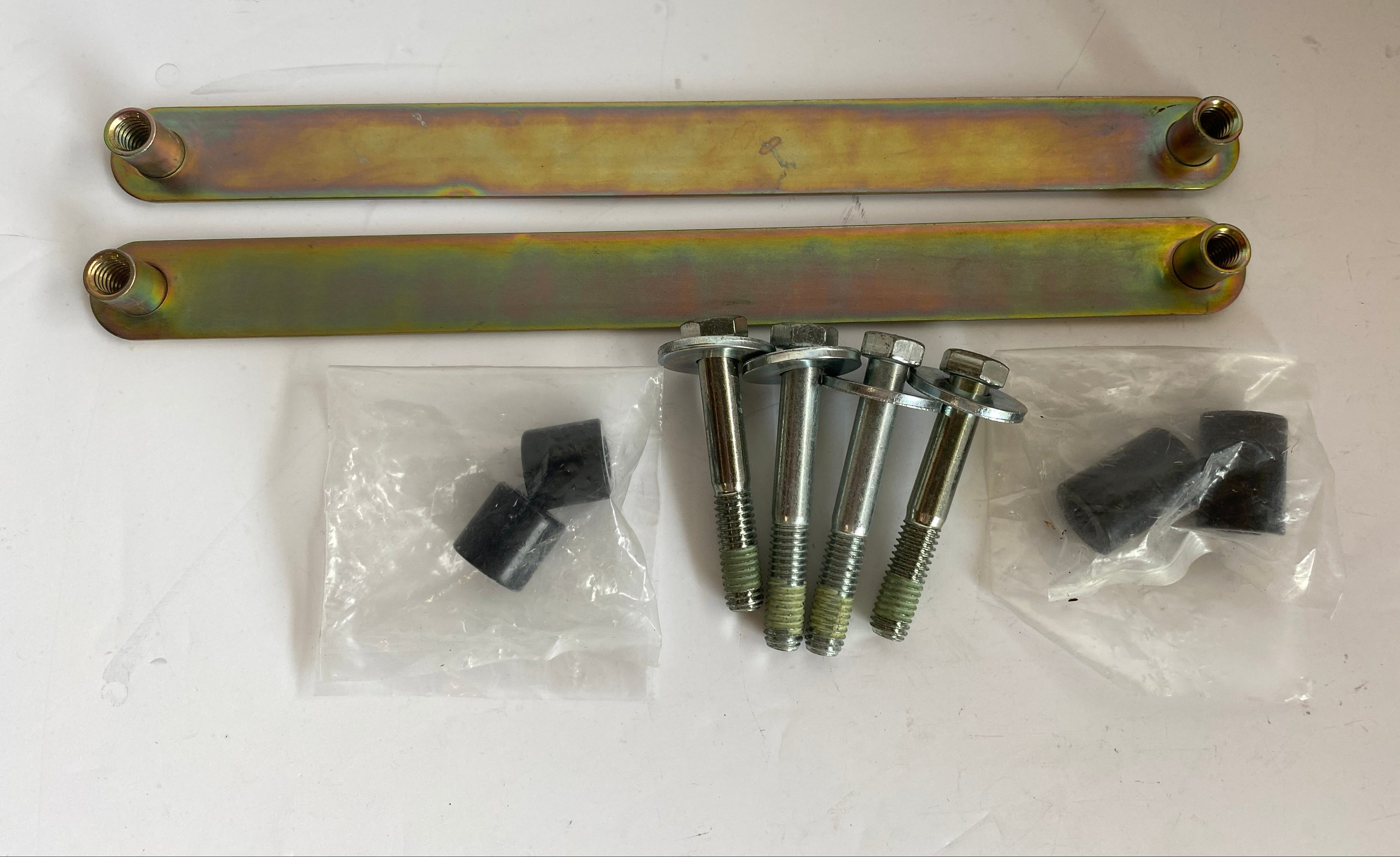 Kit de fixation garde boue arrière Dyna Harley Davidson REF OEM 59512-06B