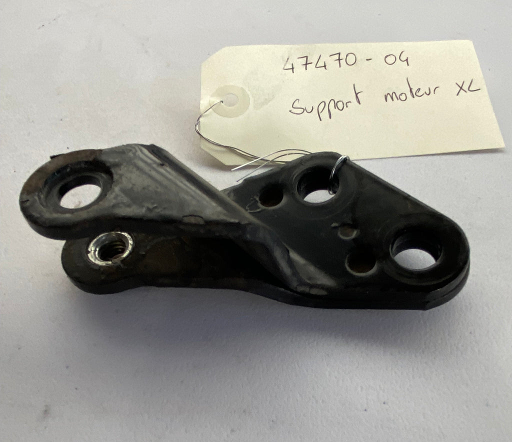 Harley Davidson Sportster Upper Front Engine Mount OEM REF: 47470-04