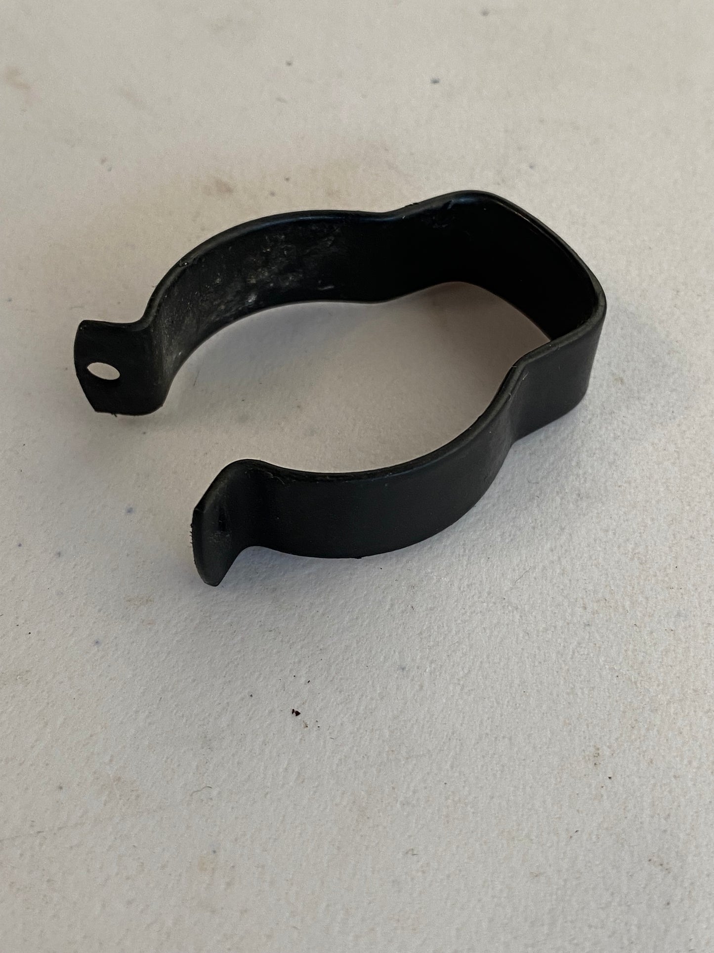Clips attache câble cadre Harley Davidson REF OEM : 10289A