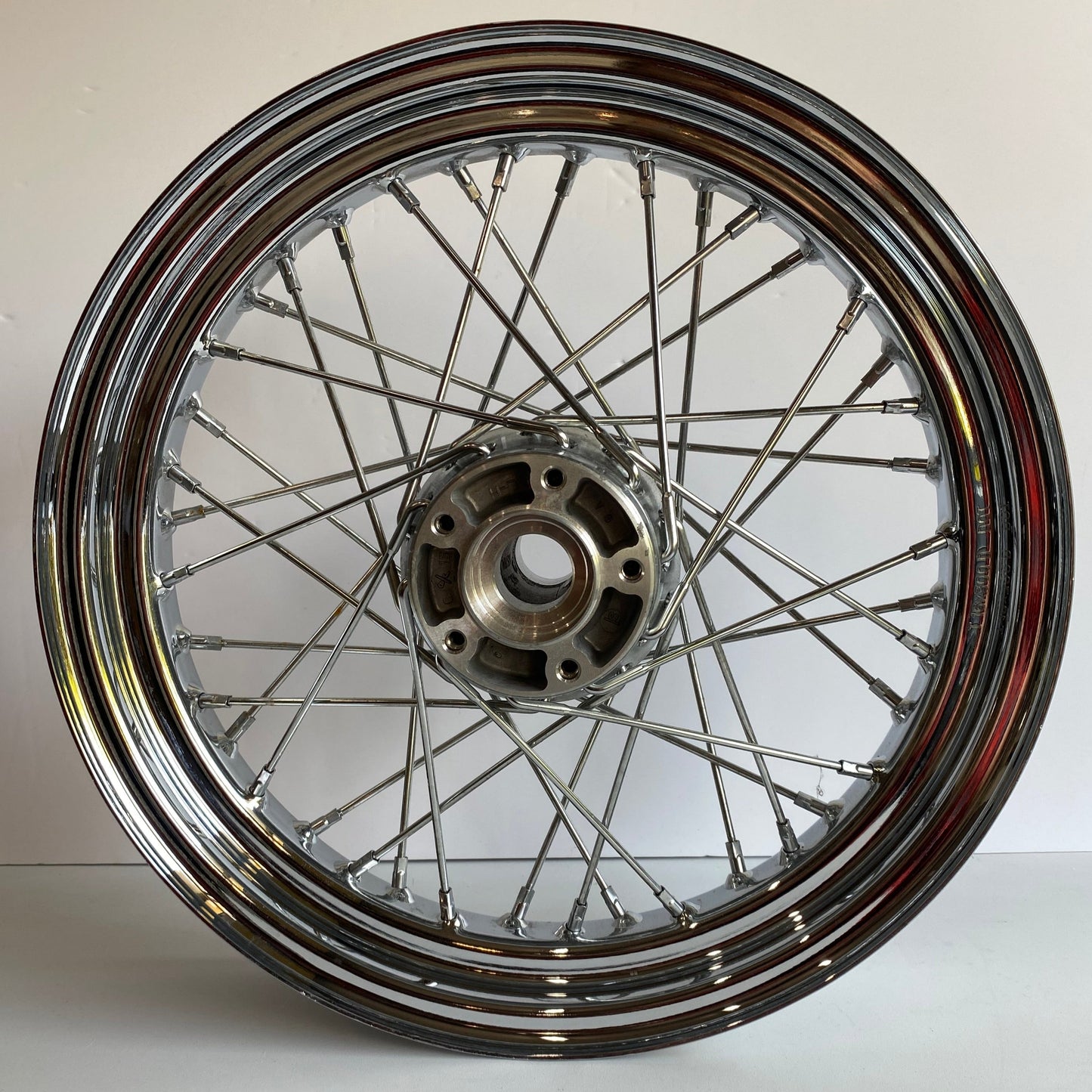 Roue à rayons avant chromée 16 pouces Softail Harley Davidson REF OEM 40700-05A