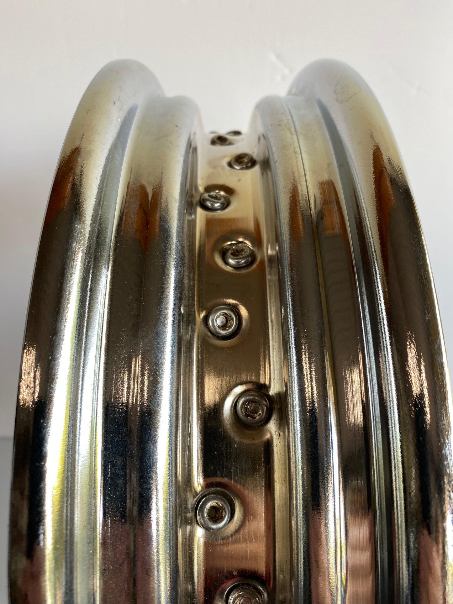 Roue à rayons avant chromée 16 pouces Softail Harley Davidson REF OEM 40700-05A