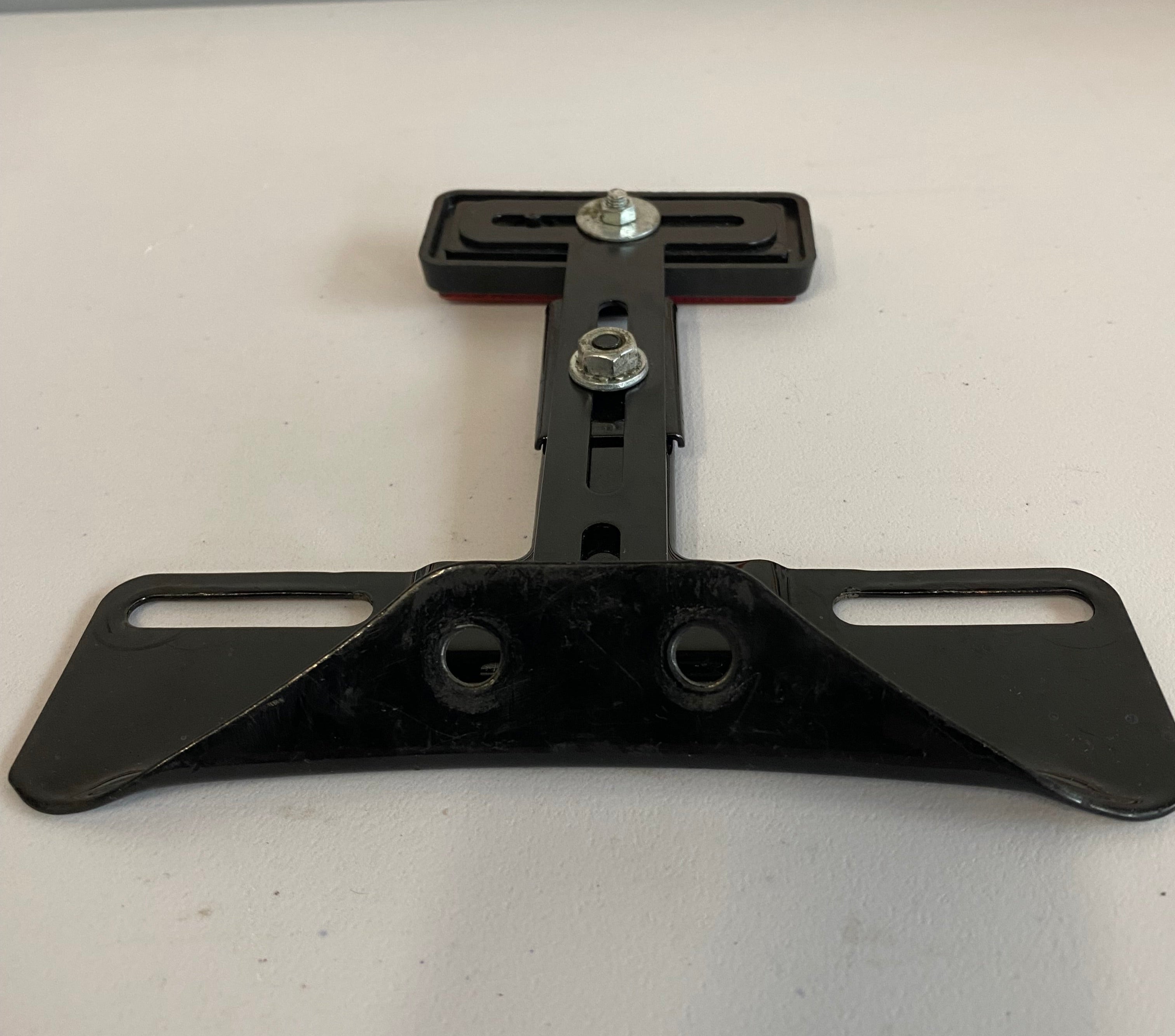 Original license plate holder REF OEM: 59984-73