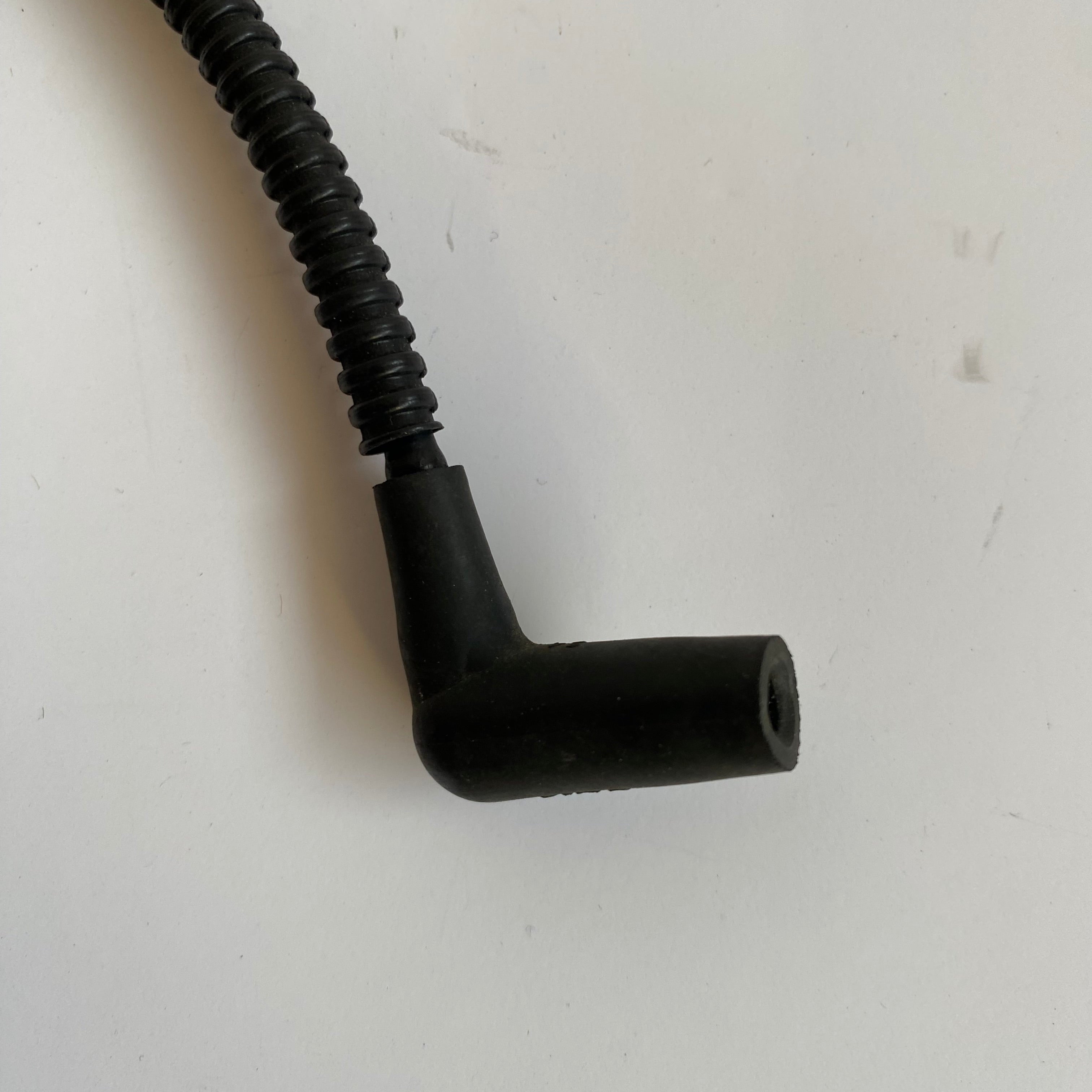 Durite robinet carburant VOES dépression Harley Davidson 20 cm