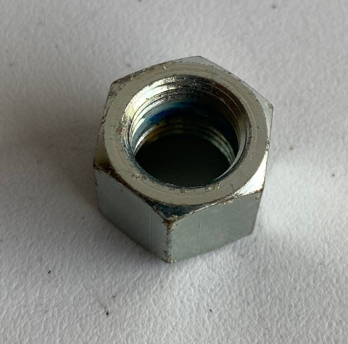 Ecrou axe bras oscillant Touring Harley Davidson REF OEM 47606-02