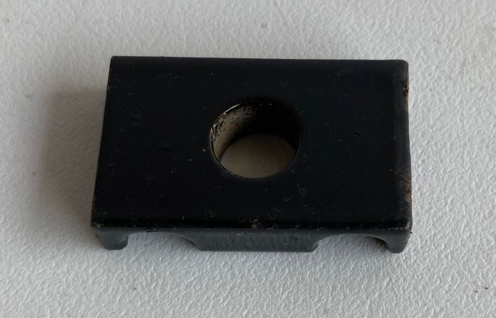 Harley Davidson Dyna Endschalldämpfer-Montagehalterung REF OEM 65824-90