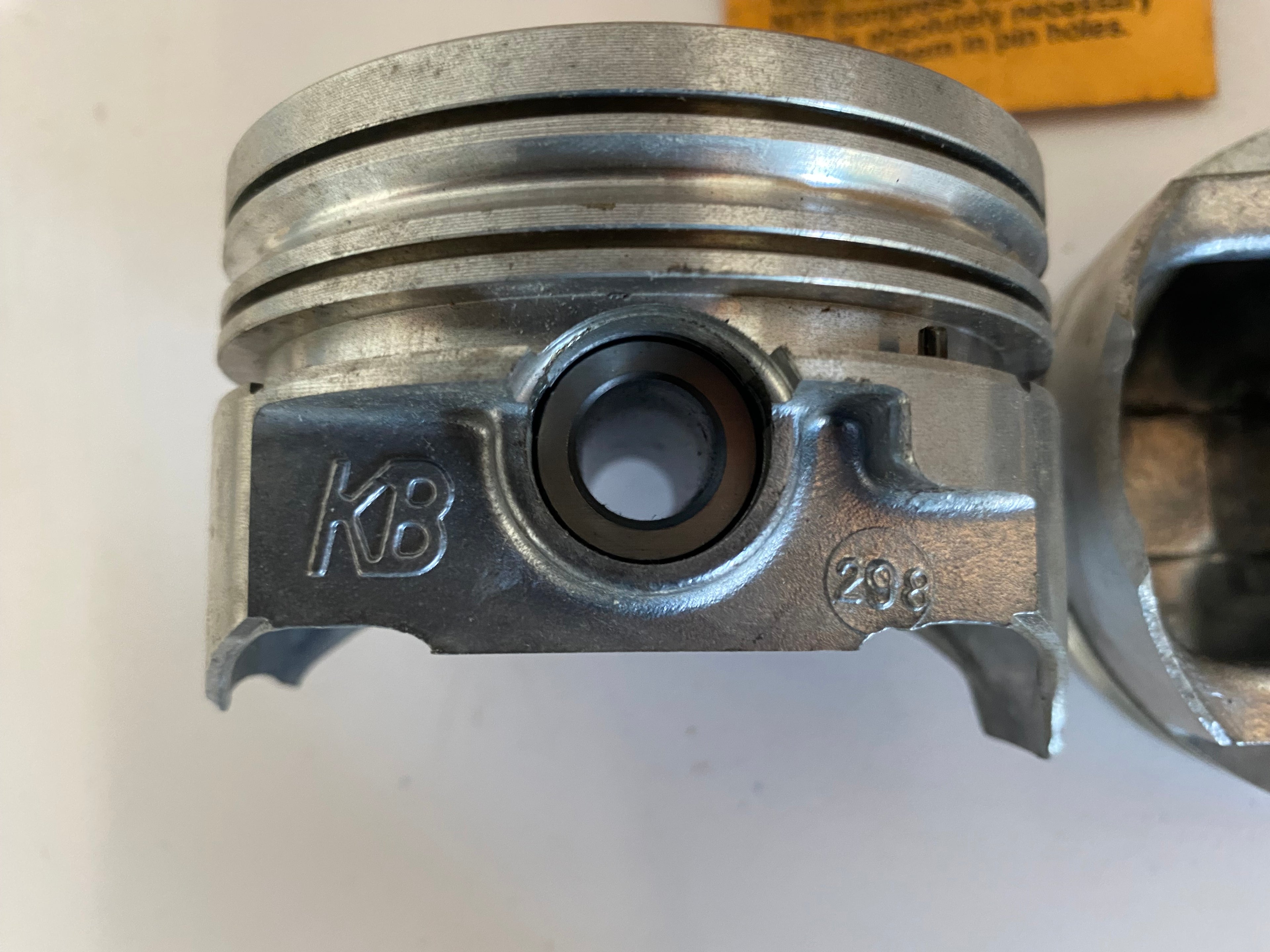 Kit 93ci pistons KB moteur EVO REF : 2-kb298+010