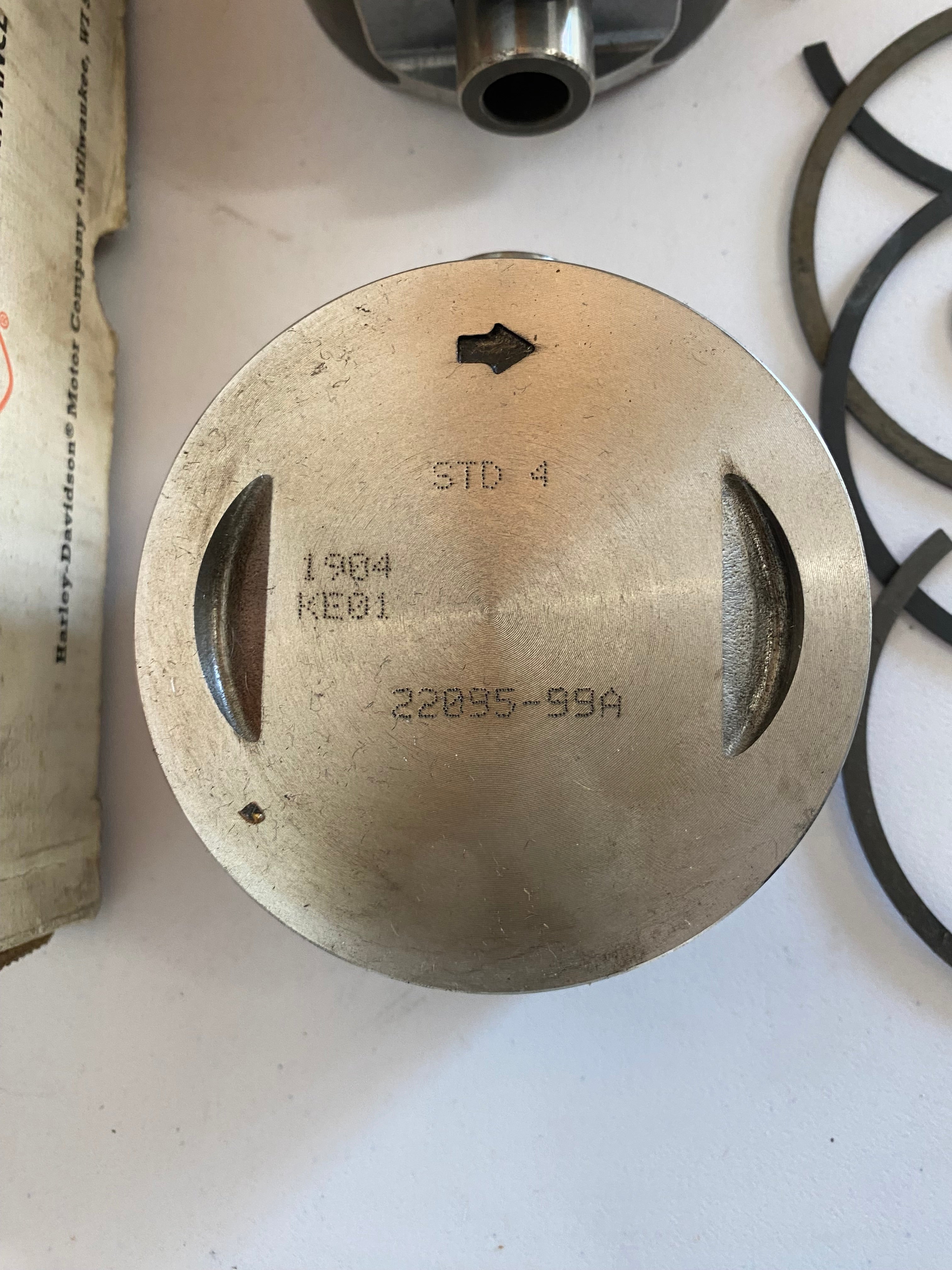 Harley Davidson Twin Cam 1450 Kolbensatz OEM-Referenz: 22095-99A