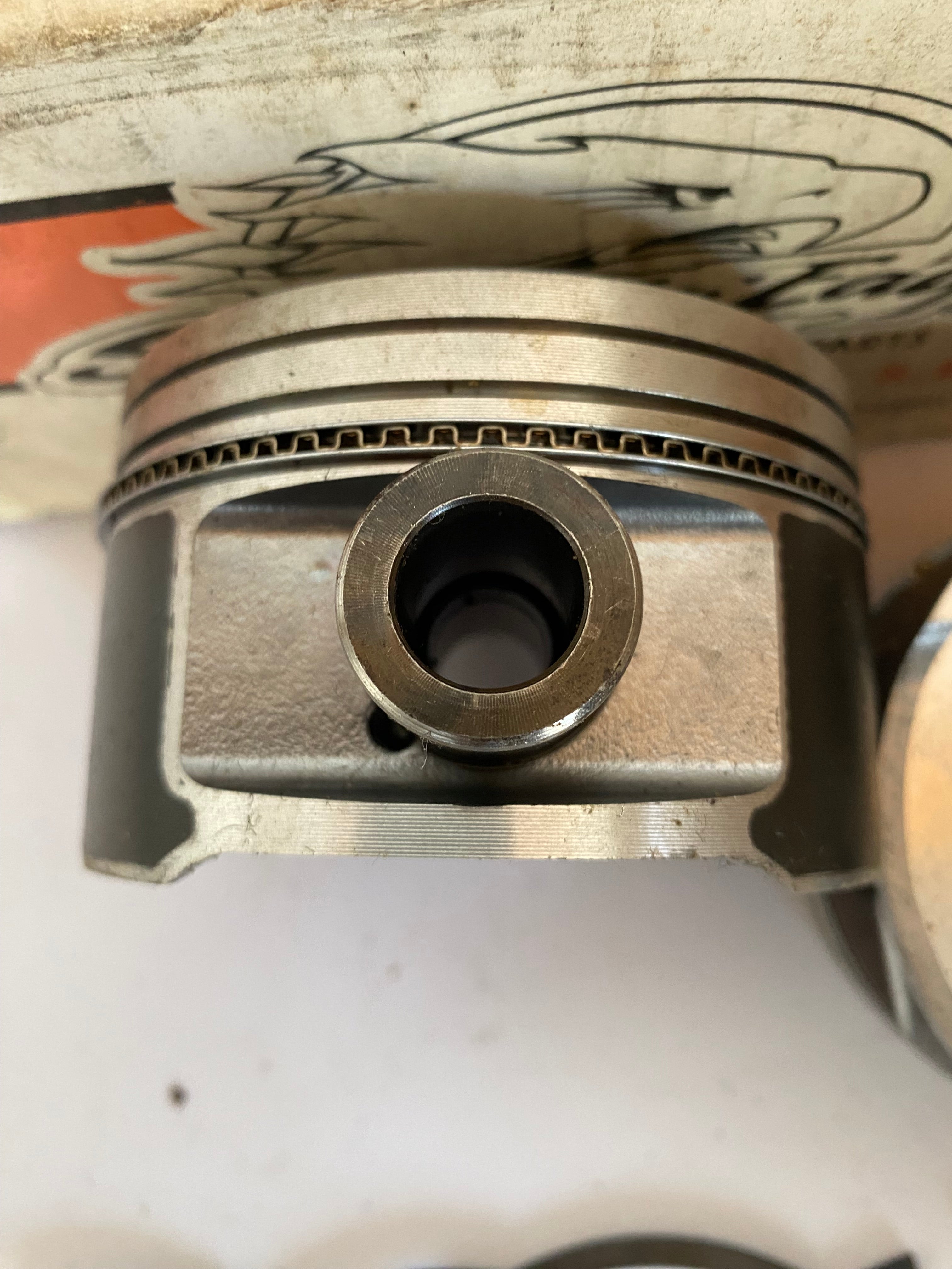 Harley Davidson Twin Cam 1450 Kolbensatz OEM-Referenz: 22095-99A