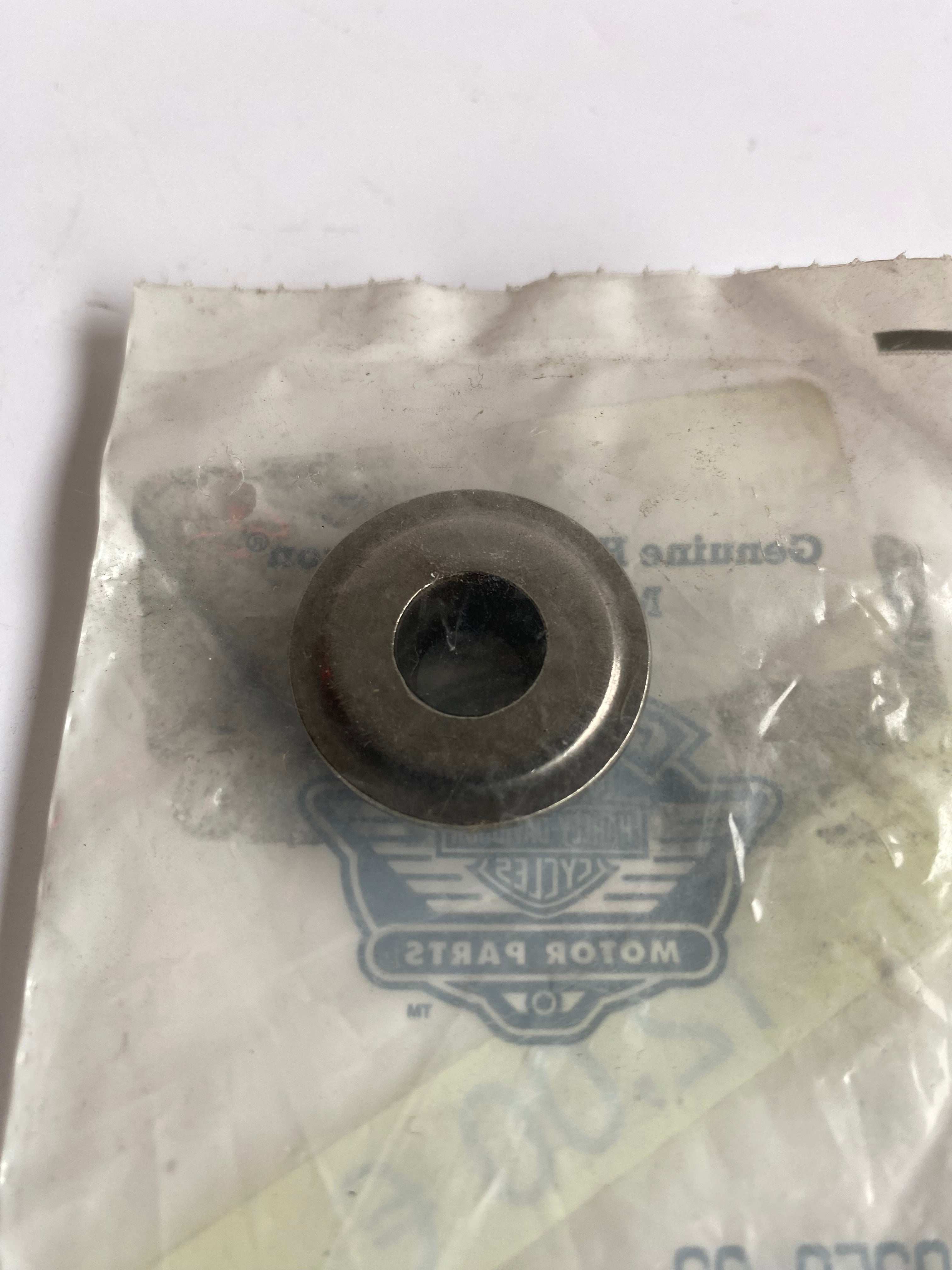 Cuvette de ressort de soupape supérieure Harley Davidson REF 18258-02