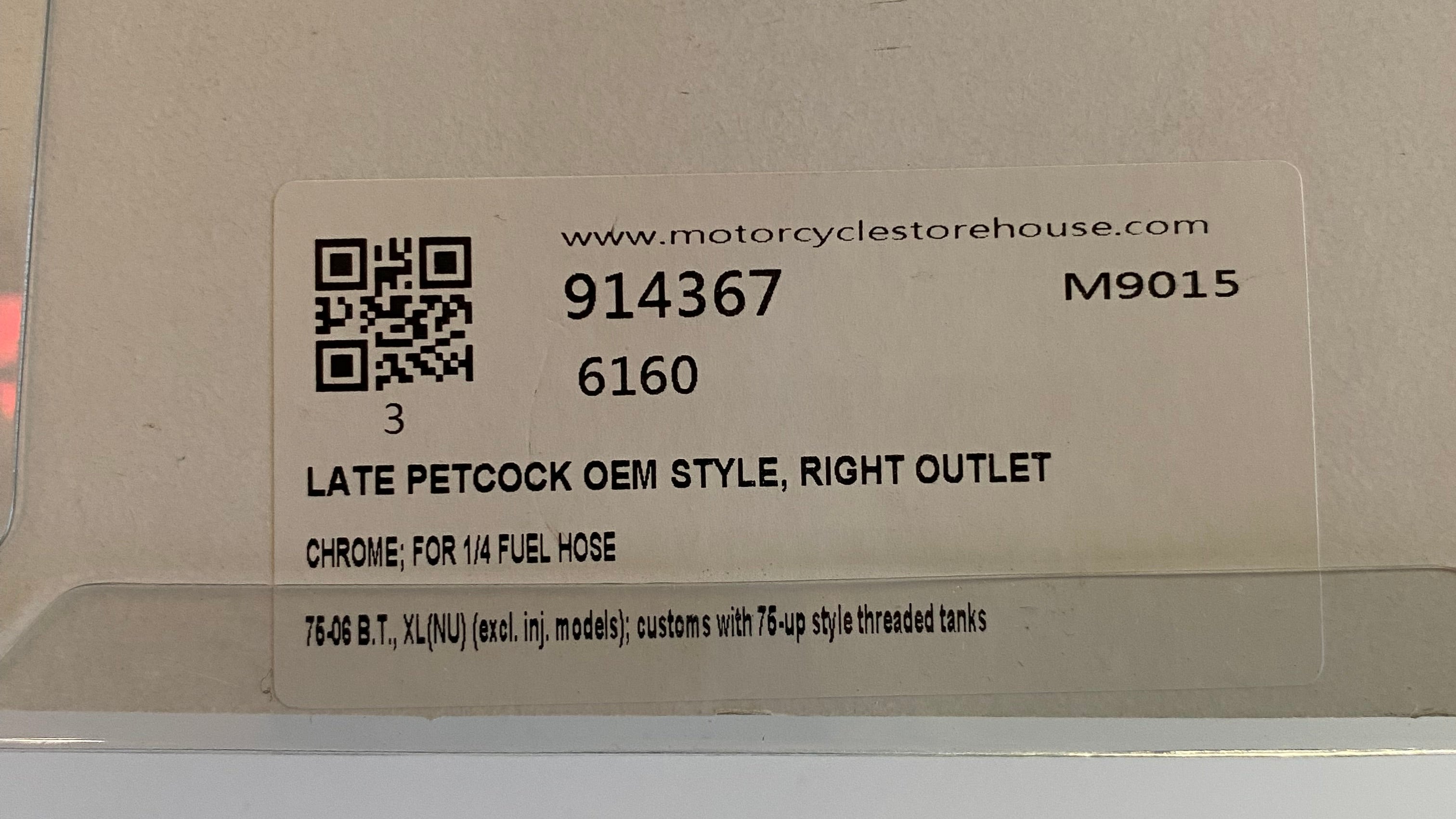 Robinet d'essence carburant sortie à droite Harley Davidson REF MCS 914367