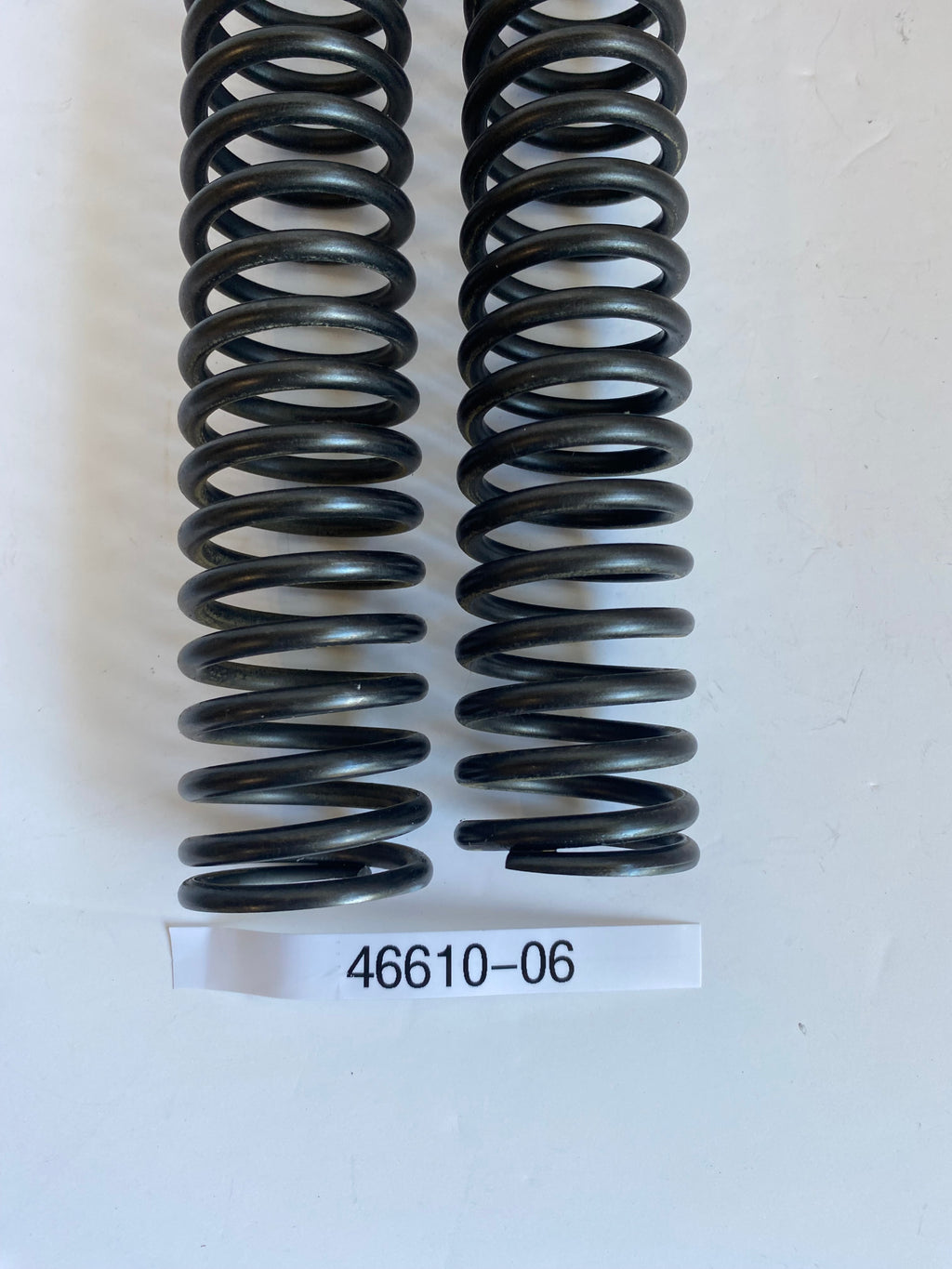 Jeu de 2 ressorts de fourche 49mm Harley Davidson REF OEM 46610-06