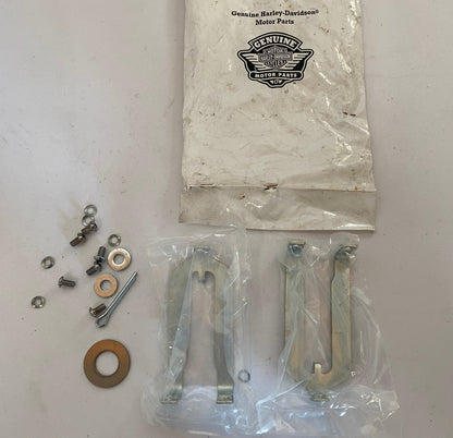 Support cache axe arrière Softail Harley Davidson REF : 47596-91B