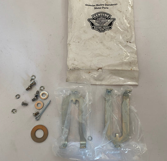 Support cache axe arrière Softail Harley Davidson REF : 47596-91B