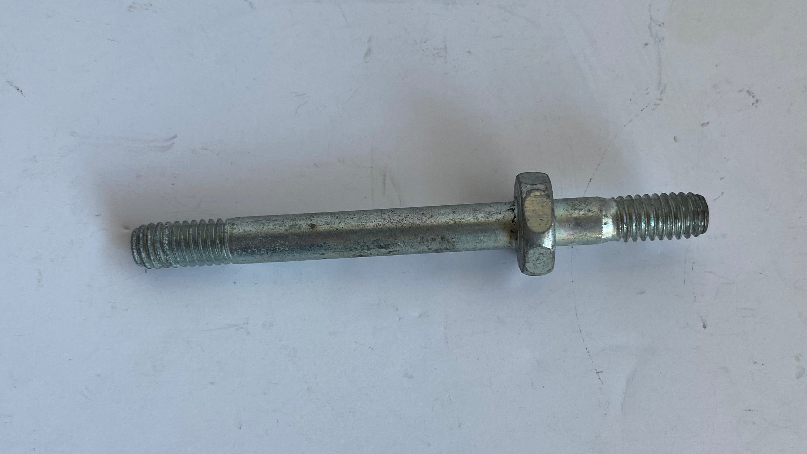 Harley Davidson Sportster Blinkerbolzen hinten OEM REF 56104-02