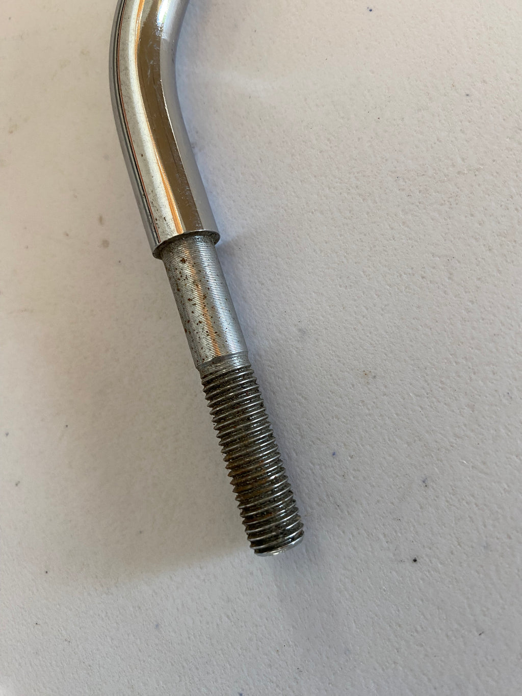 Tige  courte de rétroviseur REF MCS : 906130