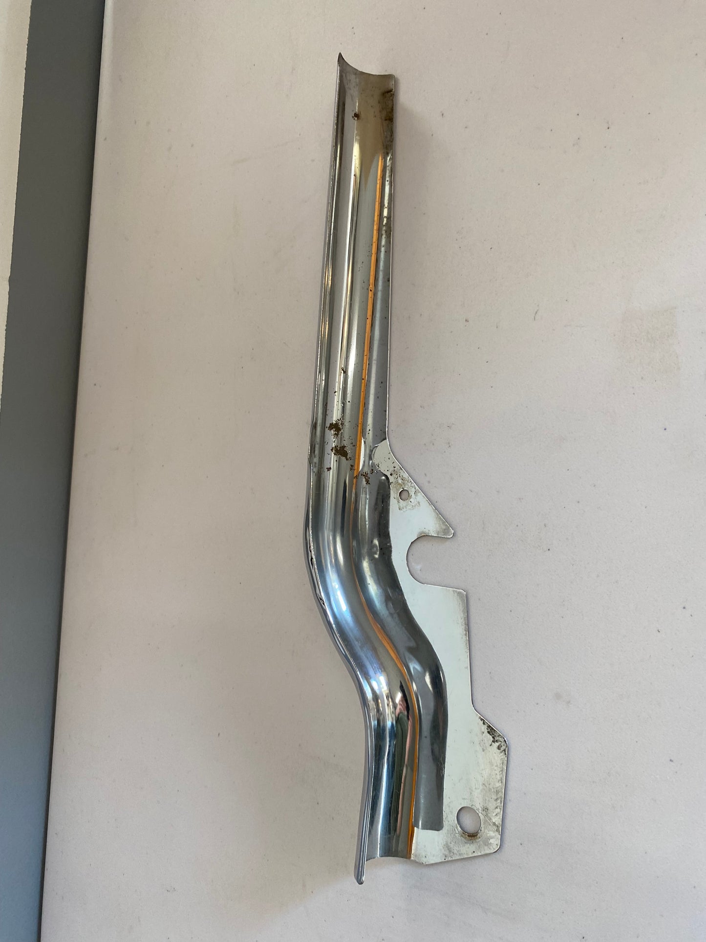 Cache sabre droit chromé Harley Davidson REF OEM : 47504-97