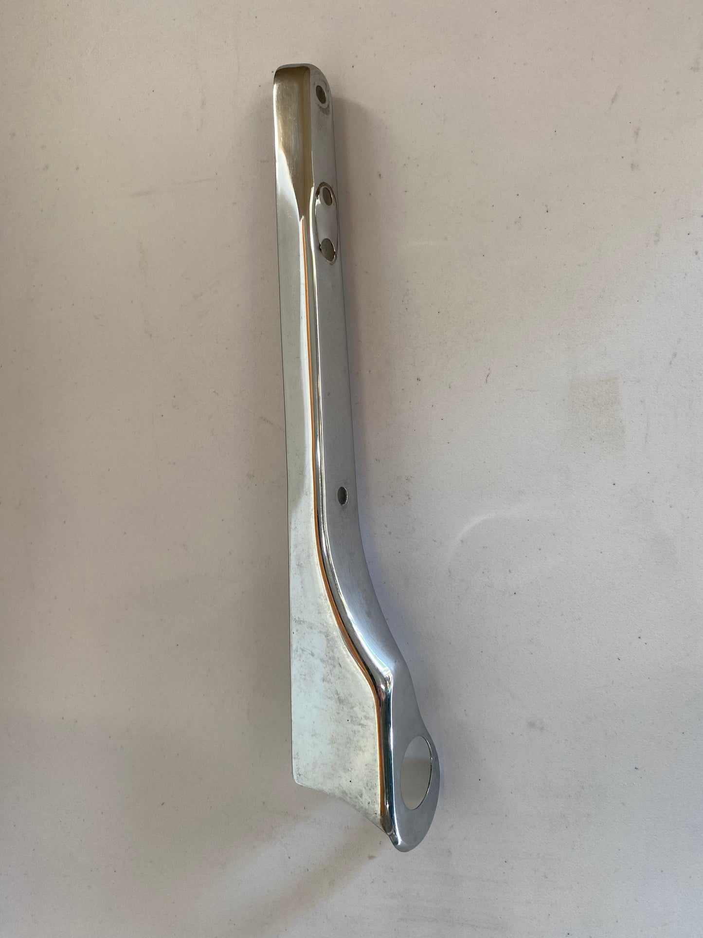 Cache sabre gauche chromé Harley Davidson REF OEM : 59897-94