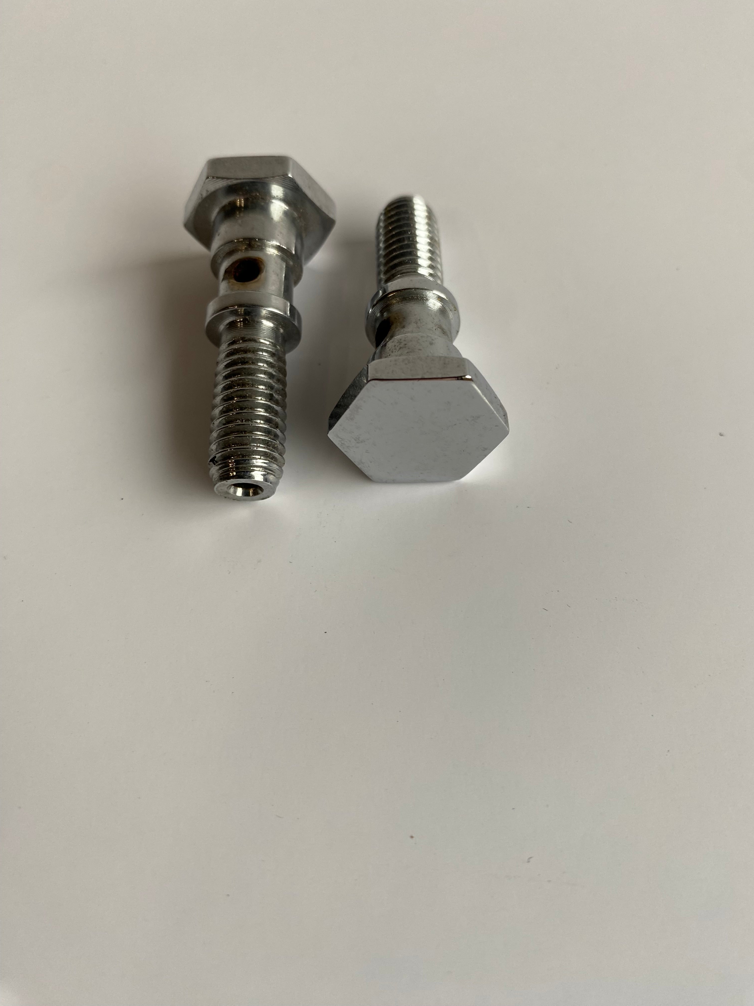 Jeu de 2 vis de reniflard 3/8-16 x 1-1/2 Harley Davidson