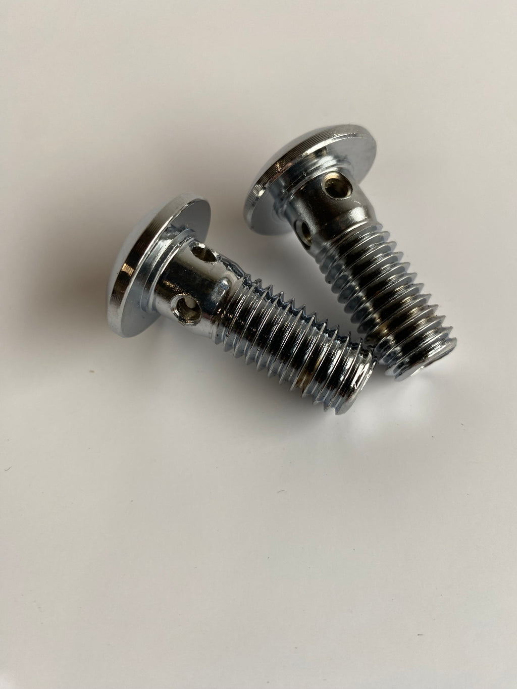 Jeu de 2 vis de reniflard 1/2-13 x 1-1/4 Harley Davidson