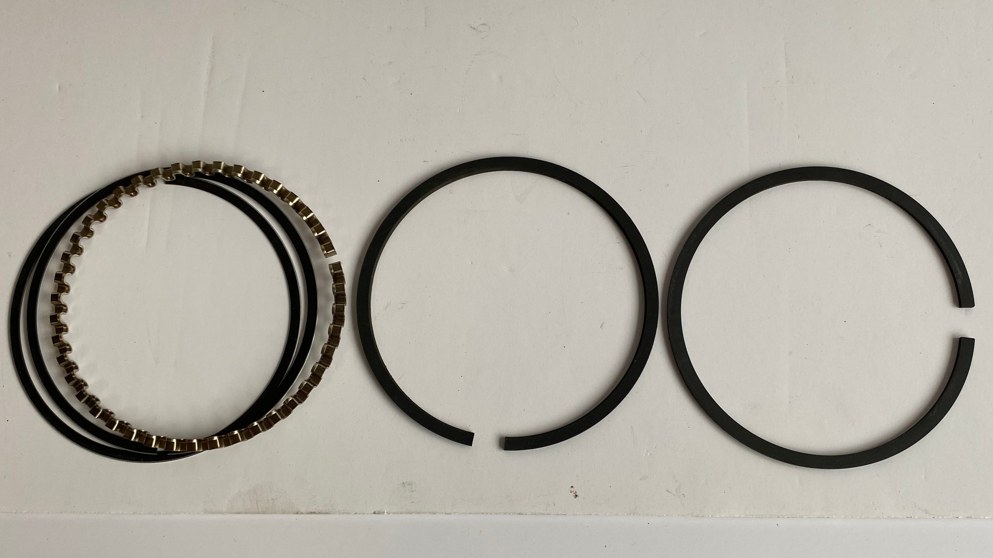 Jeu de segments Hastings 3-5/8 Shovelhead Panhead Harley Davidson REF Zodiac 049017