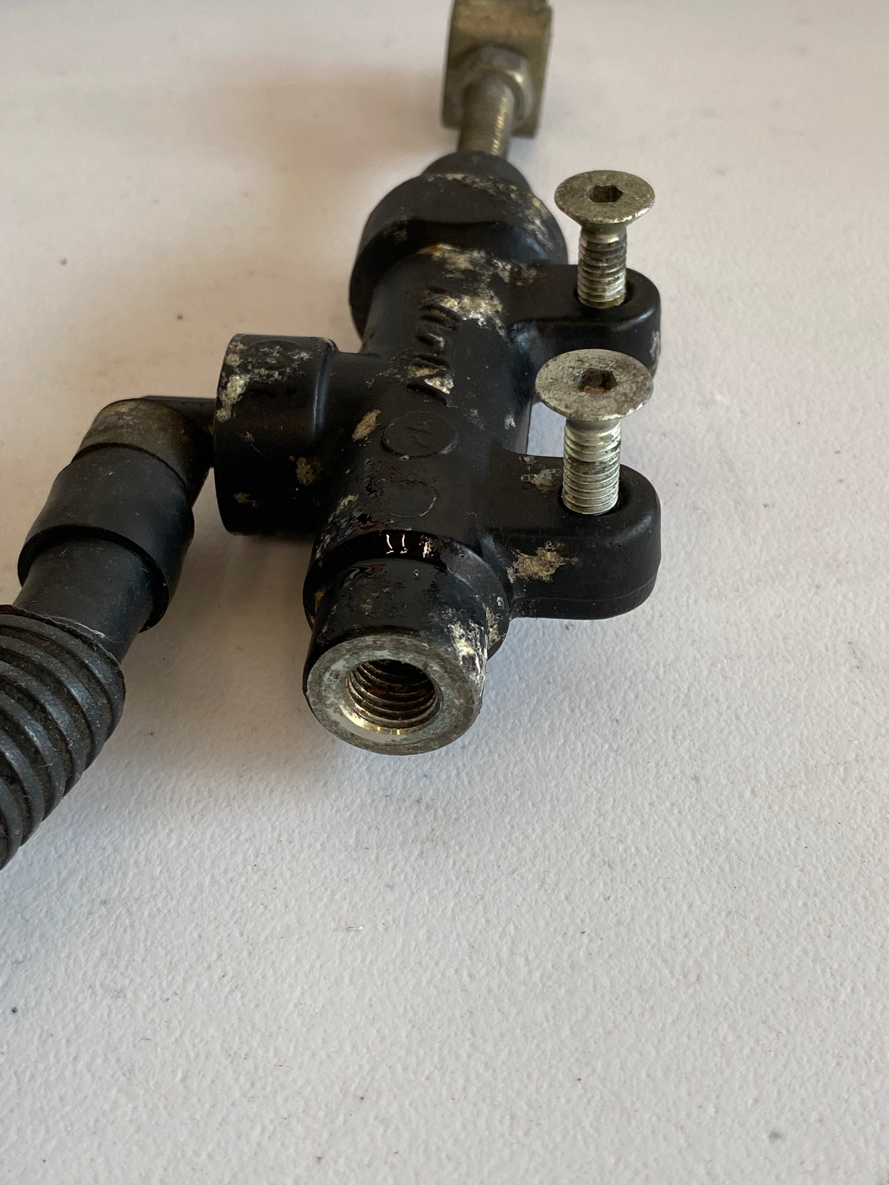 Ensemble maitre cylindre arrière BUELL REF OEM : H0206.02A8 / H0205.02A8