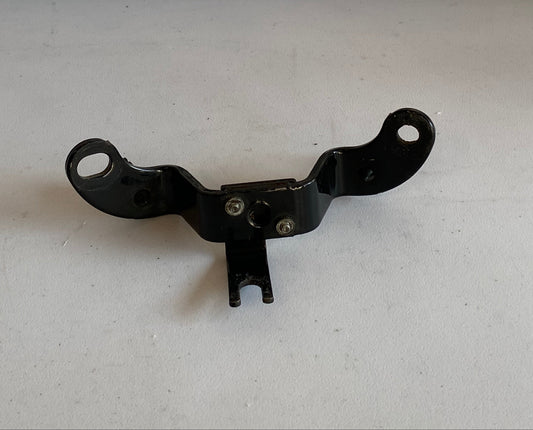 Harley Davidson high engine mount REF: 16353-04 / 16354-04