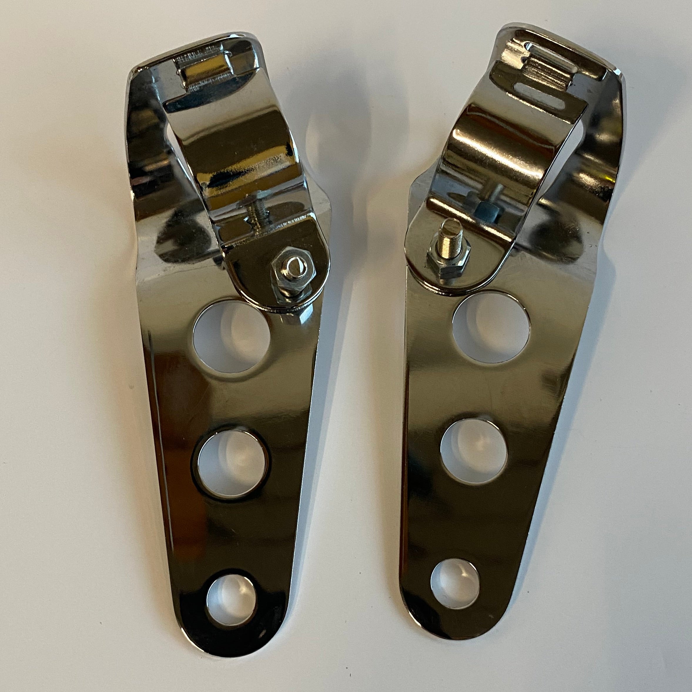 Supports de phare universels Harley Davidson REF WW 11-034