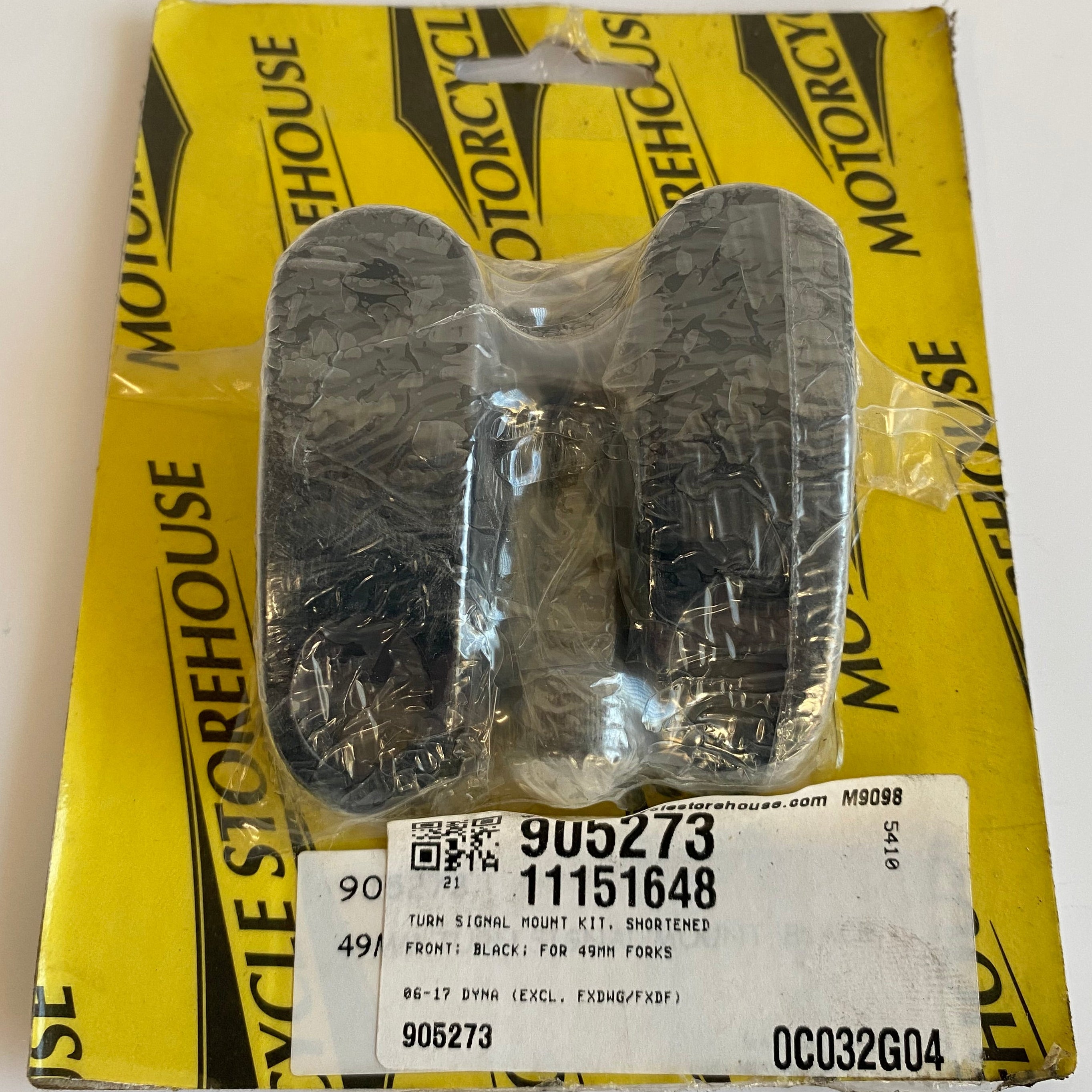 Supports de clignotants avants sur fourche 49 mm Dyna Harley Davidson REF MCS 905273