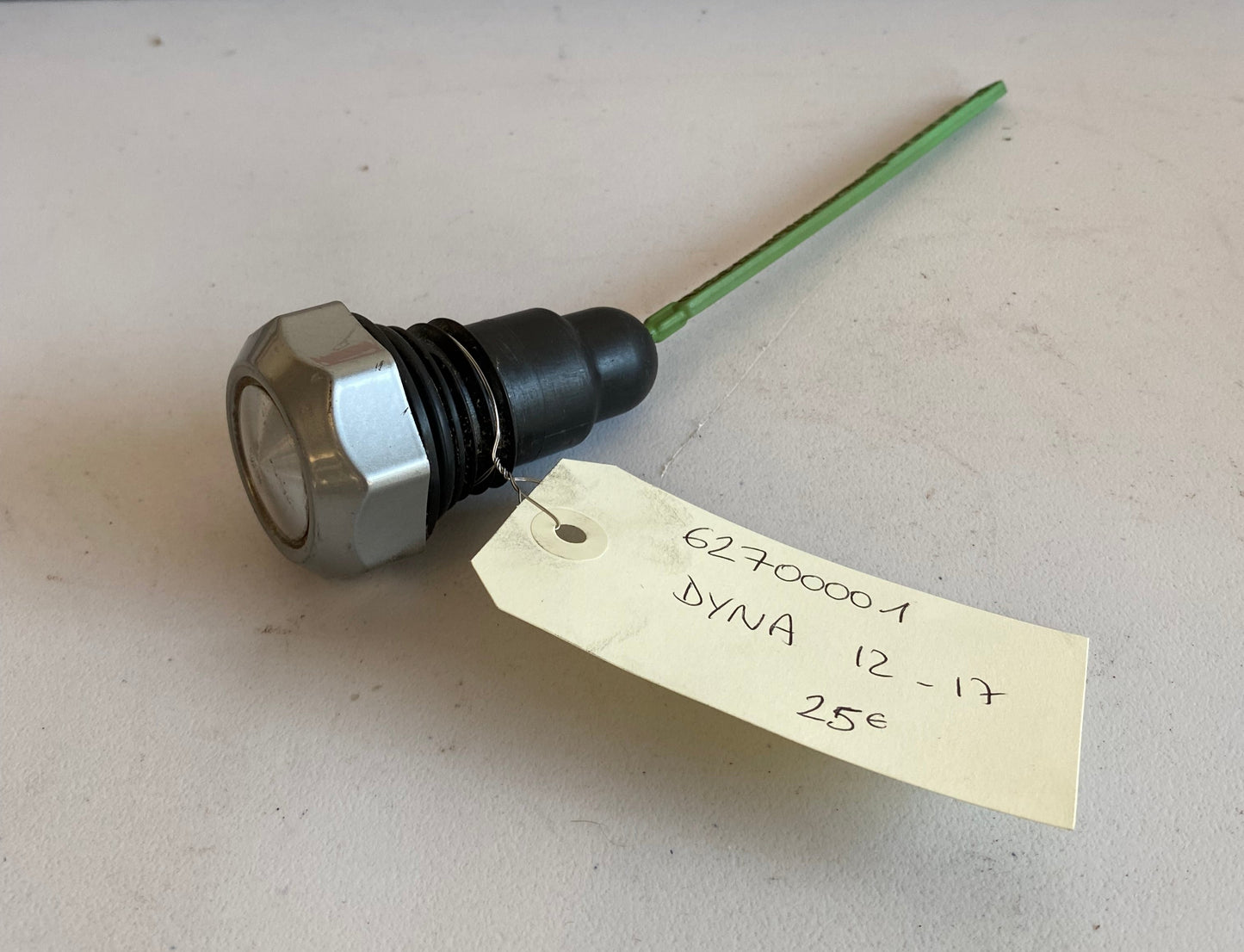 Bouchon de réservoir d'huile Harley Davidson Dyna REF OEM : 62700001