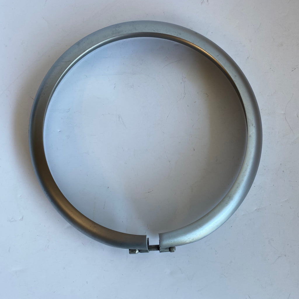 Cerclage de phare chrome satiné 5-3/4" Harley Davidson REF OEM 68443-07A