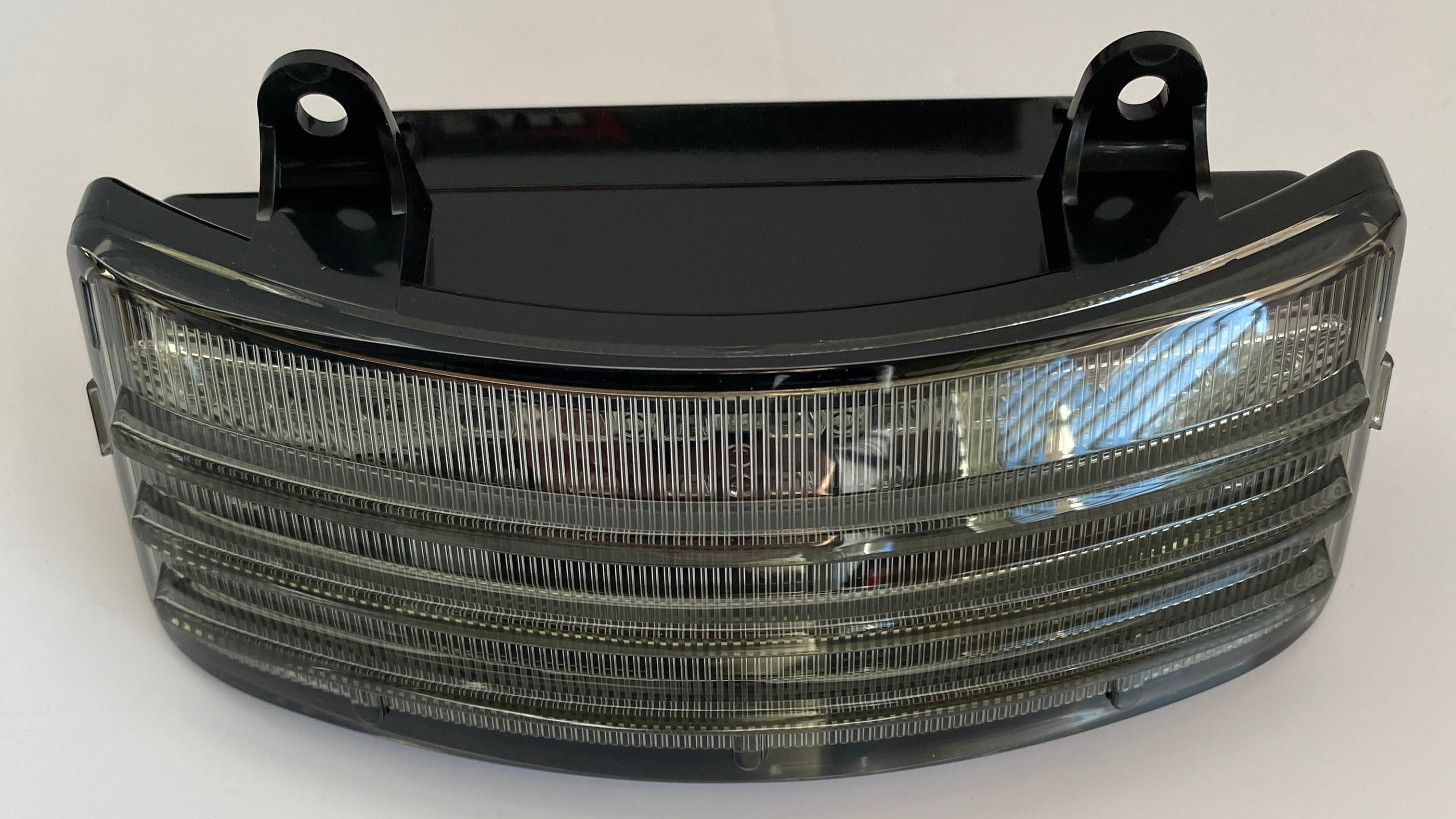 Feu arrière tri bar LED fumé modèle USA FLHX Harley Davidson REF Drag 2040-2262