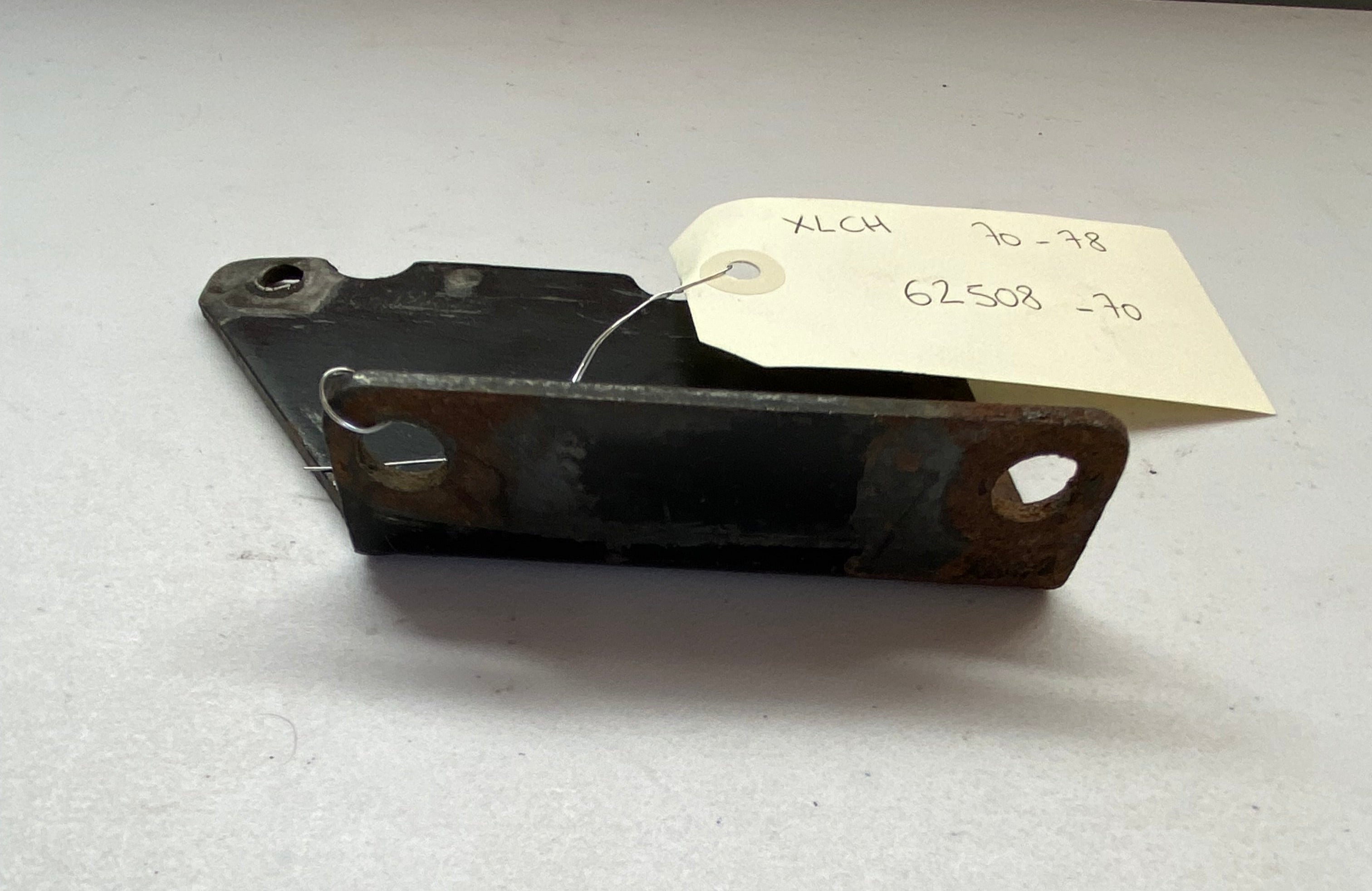 Support de réservoir d'huile Harley Davidson REF OEM : 62508-70