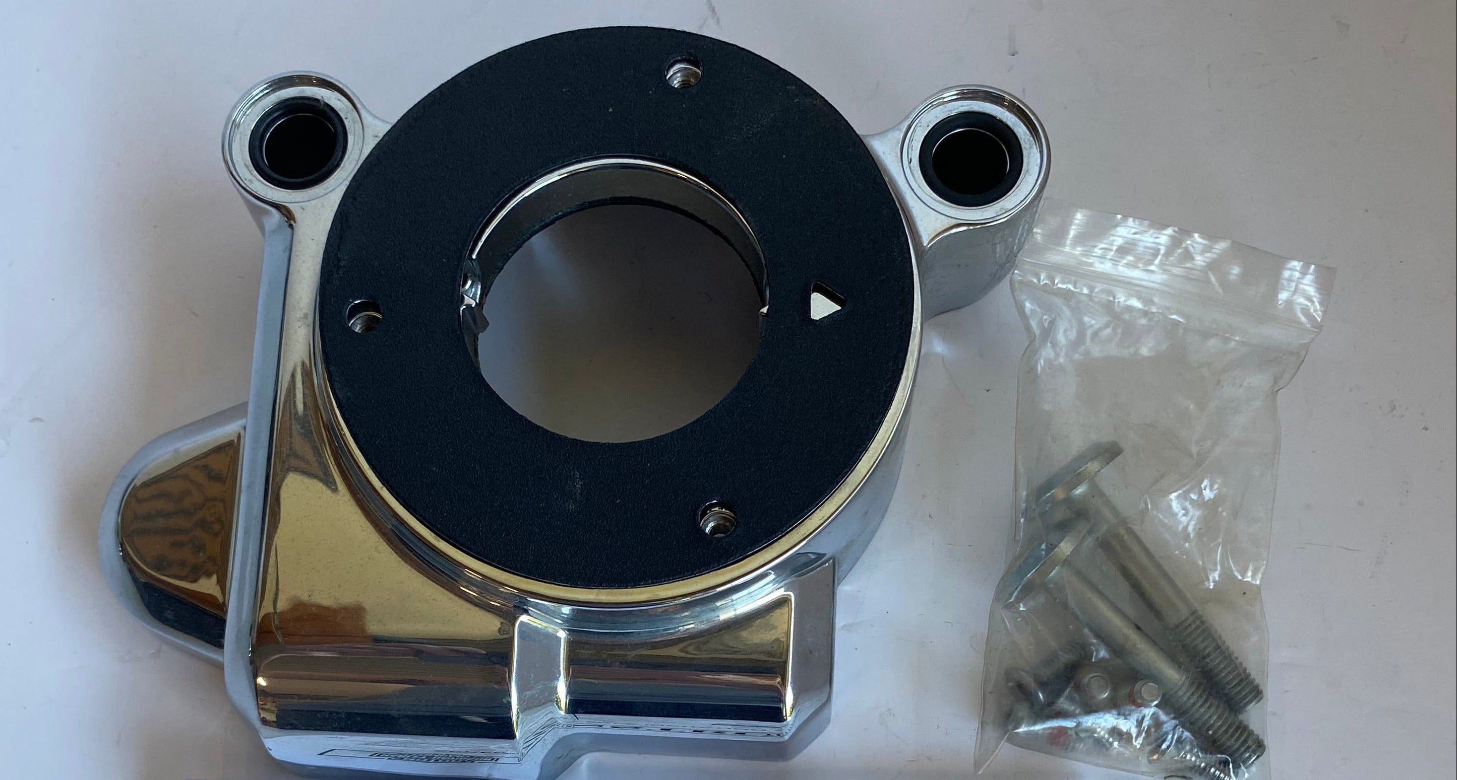 Halterung und Abdeckung für Einspritzdrosselklappengehäuse Screamin' Eagle Luftfilter Harley Davidson REF 61300311