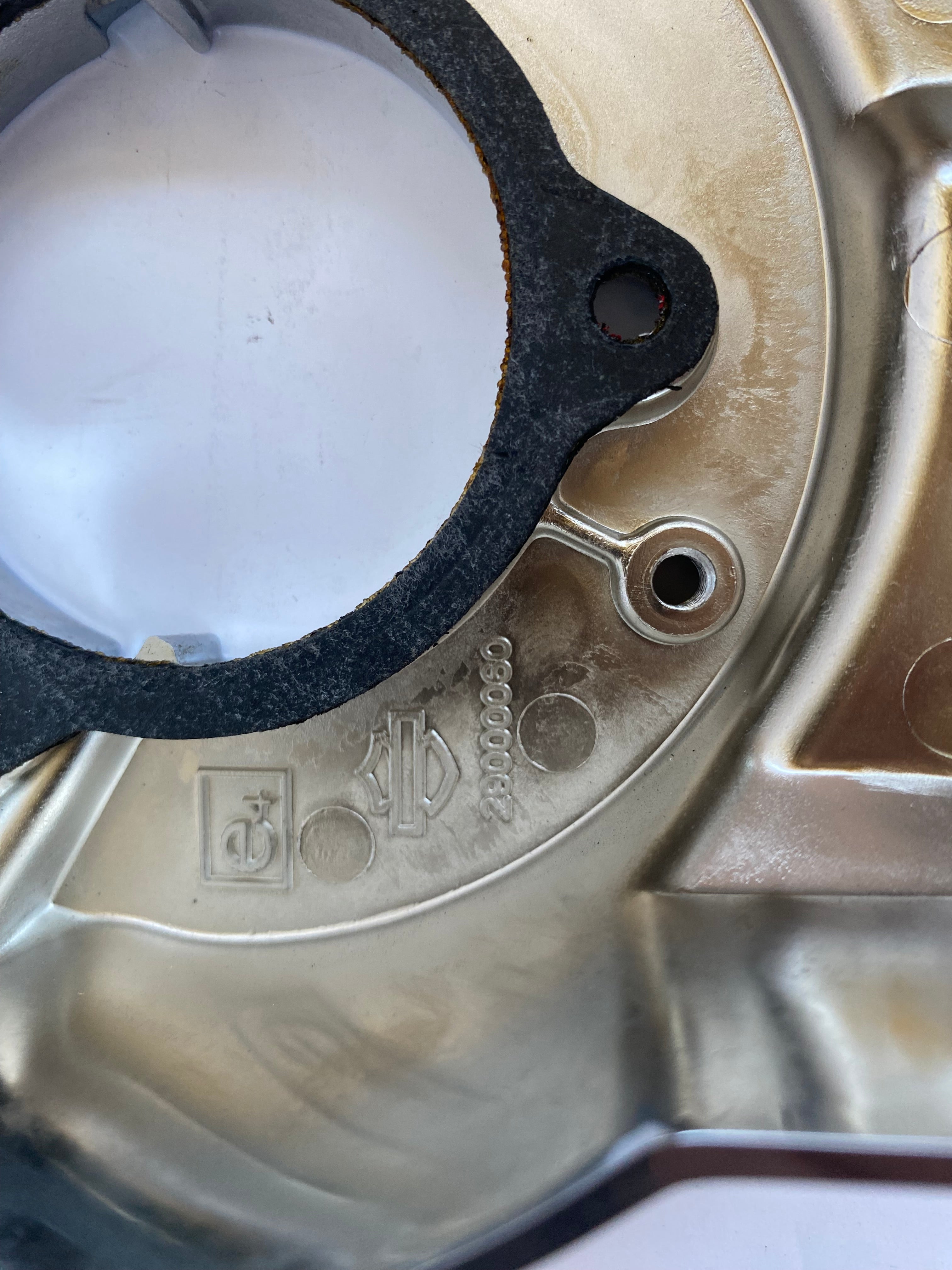 Halterung und Abdeckung für Einspritzdrosselklappengehäuse Screamin' Eagle Luftfilter Harley Davidson REF 61300311