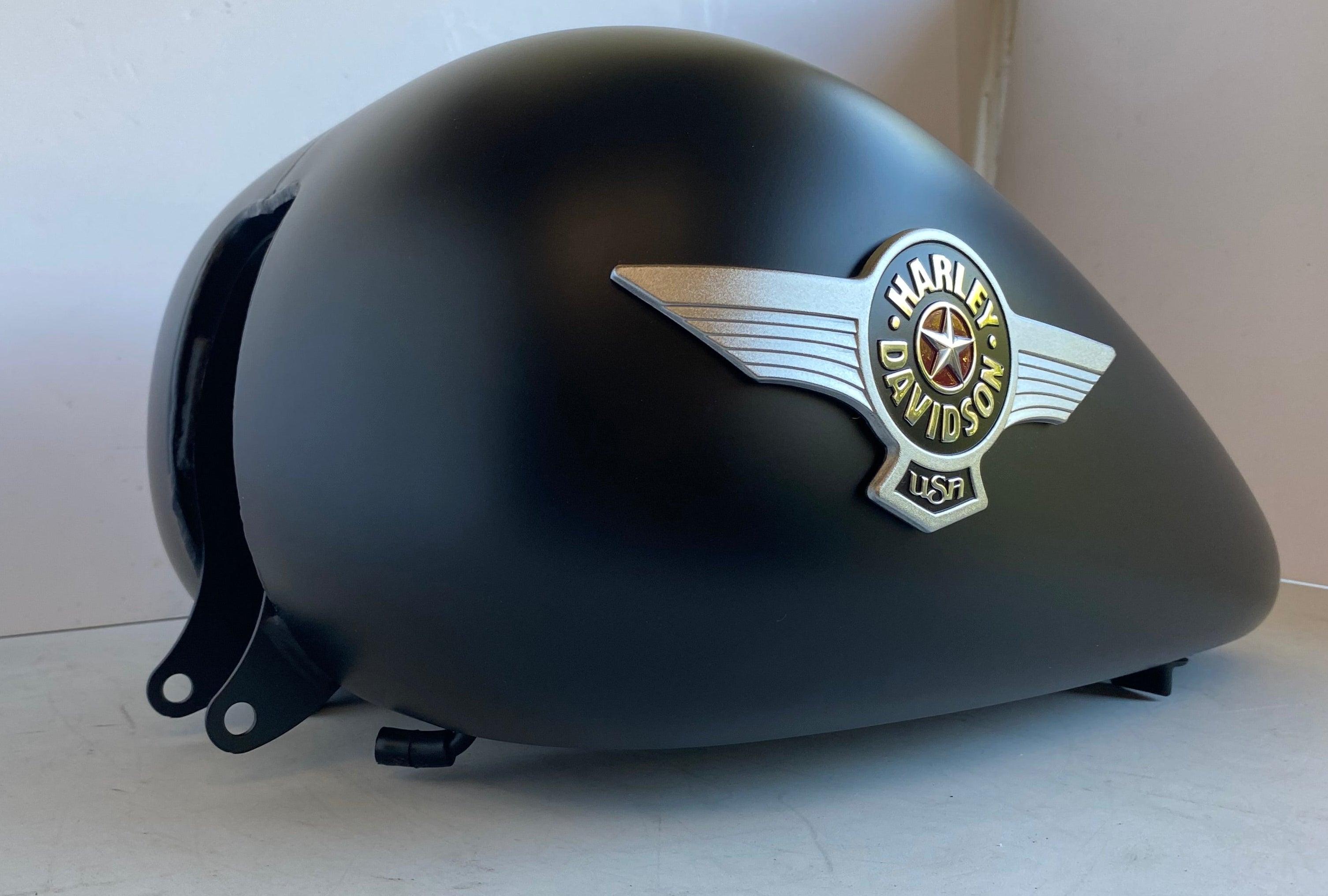 Réservoir carburant noir mat Softail Fat Boy Spécial Harley Davidson REF OEM 61000154BYM