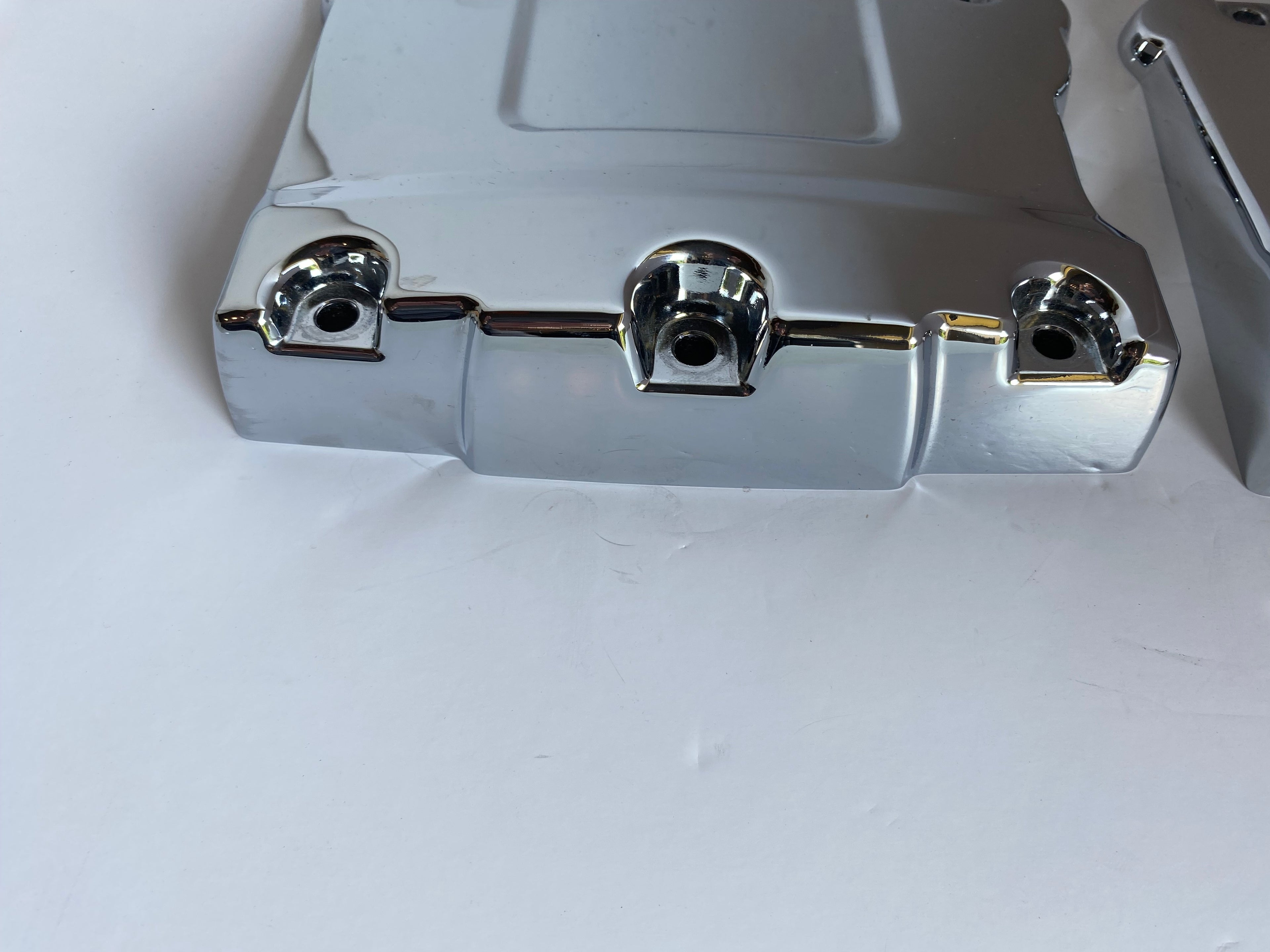 Jeu de 2 caches culbuteurs chromés supérieur Twin Cam Harley Davidson REF OEM 17572-99