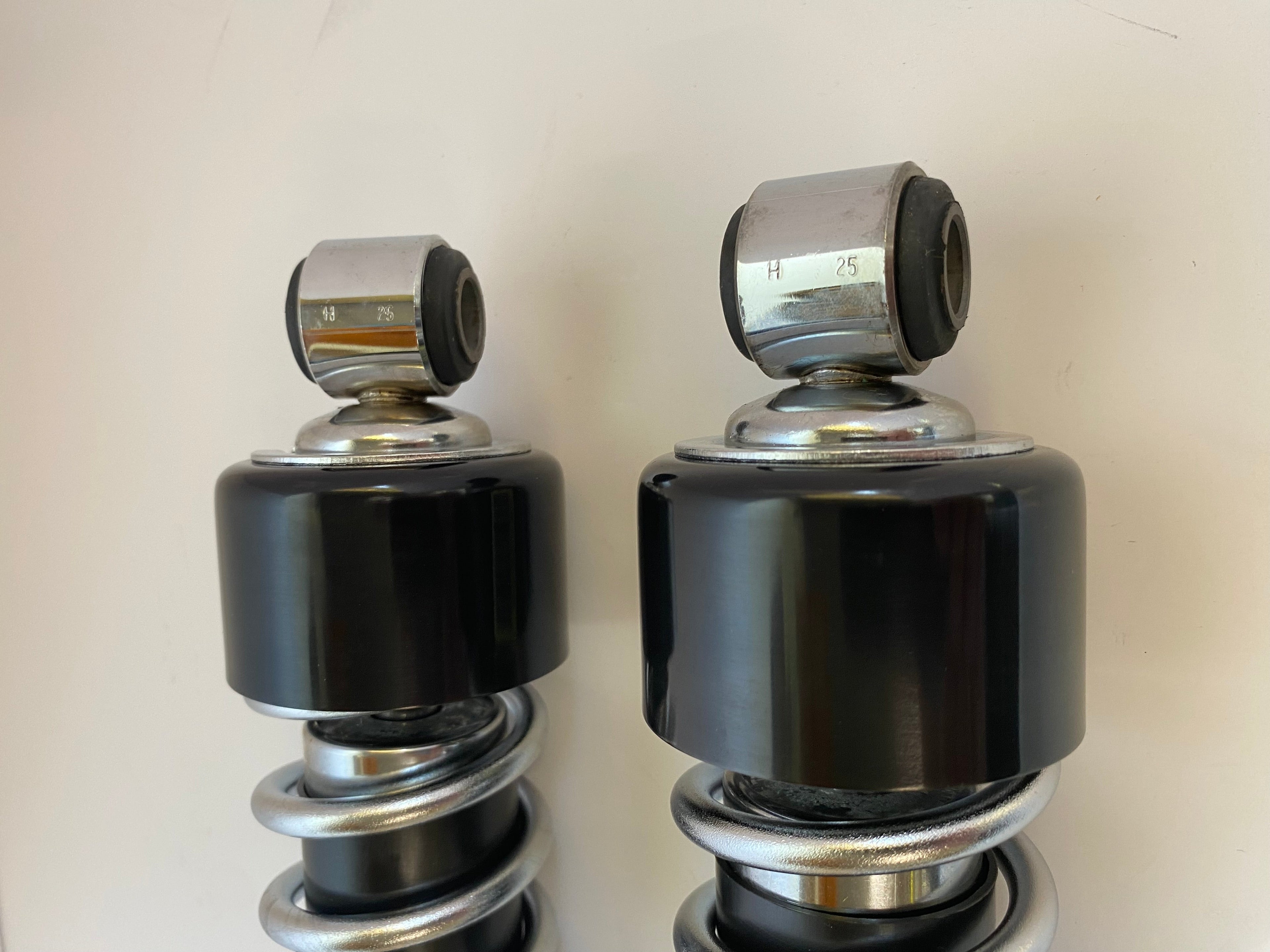 Stoßdämpfer-Set Sportster Nightster Harley Davidson OEM-Nr. 54540-07