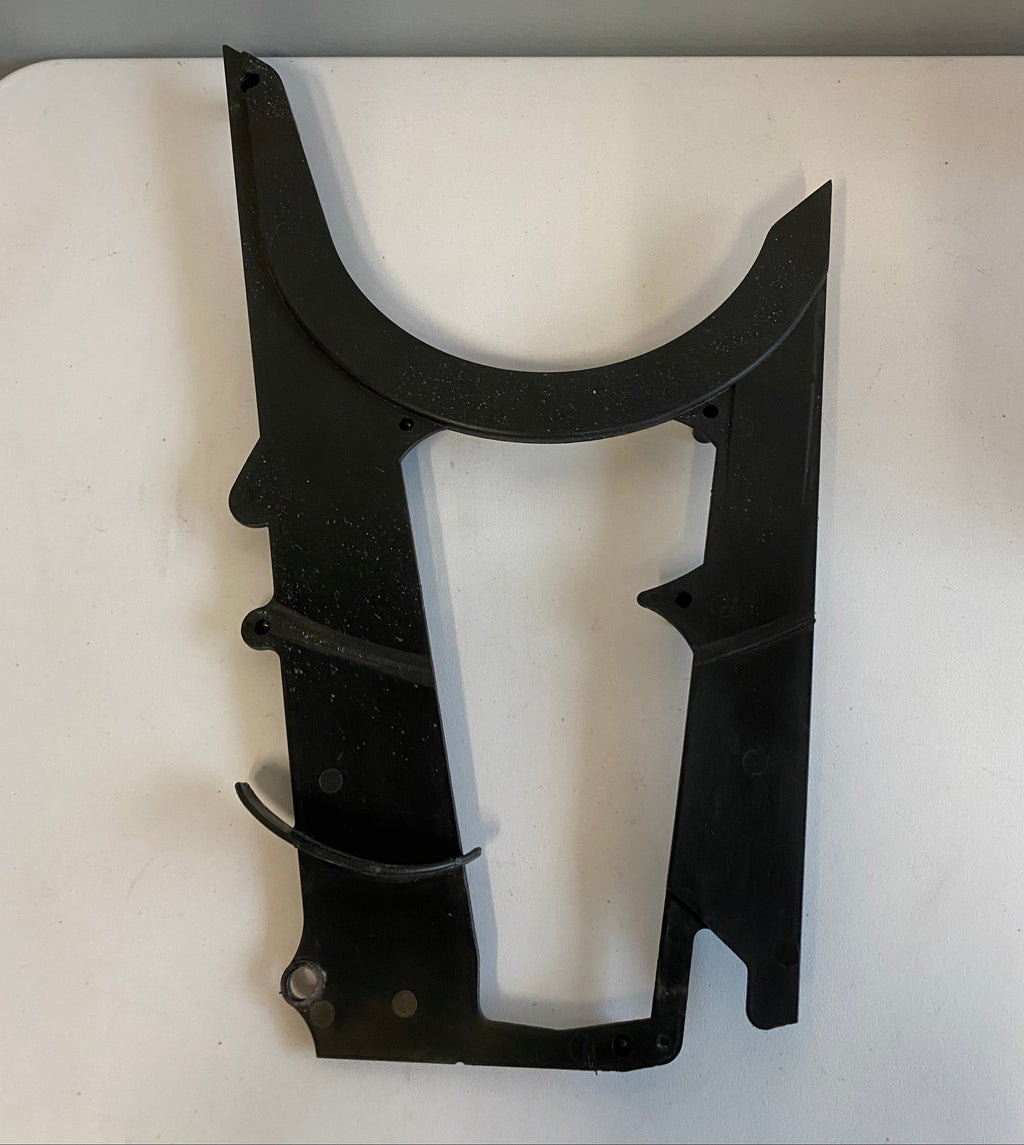 Pare courroie de transmission intérieure BUELL REF OEM : M0564.02A8