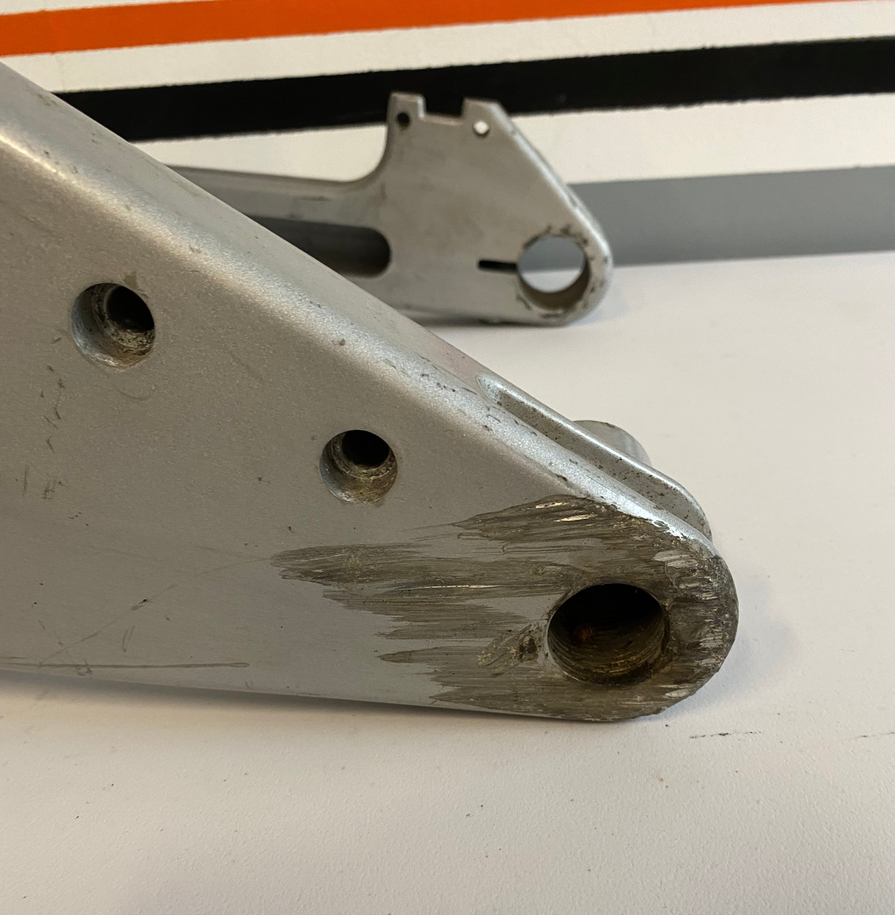 Bras oscillant BUELL REF OEM : K0100.02A8