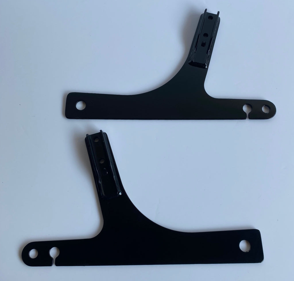 Jeu plaques sissy bar noirs Dyna Harley Davidson REF MCS 904777