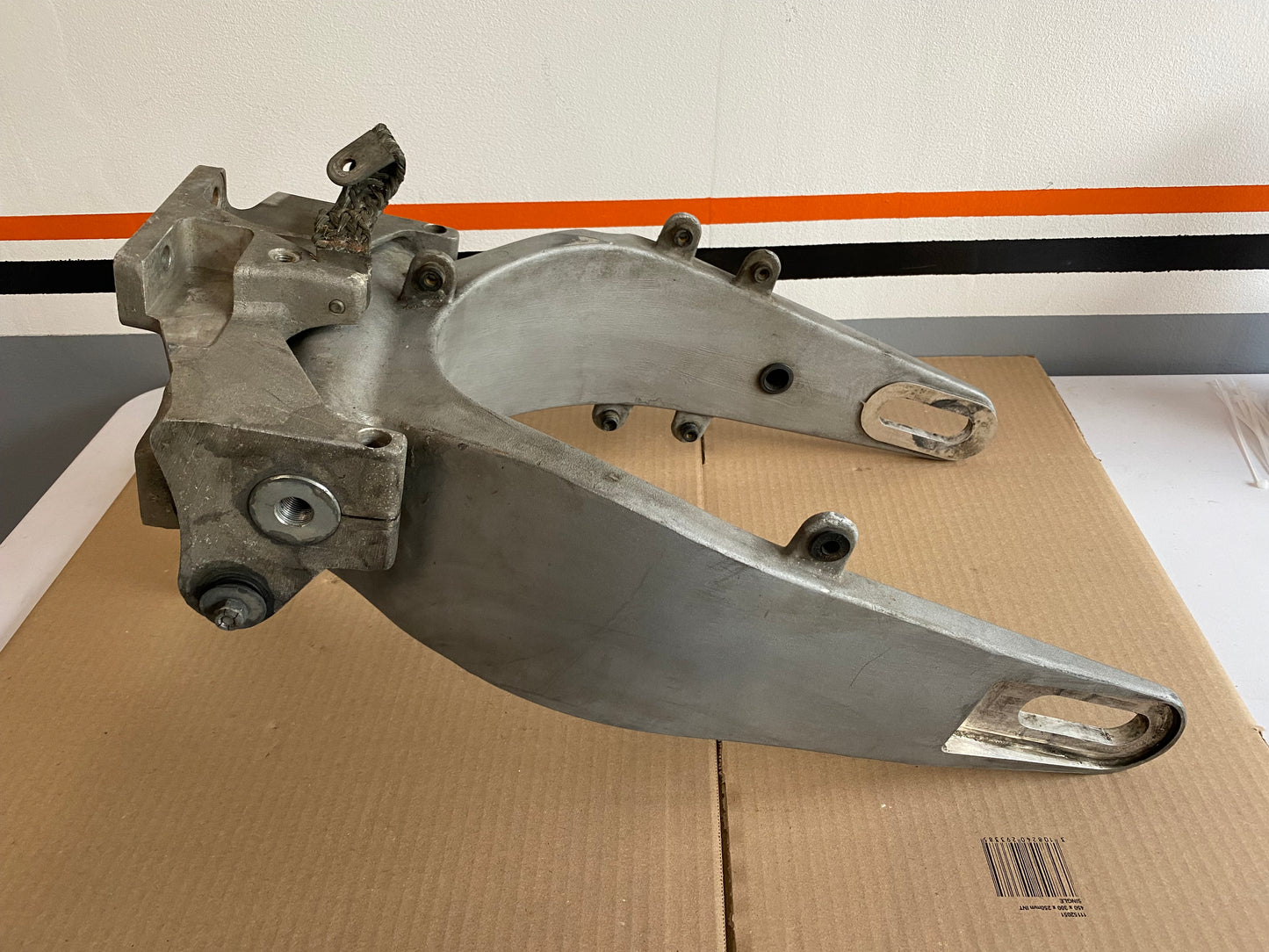 Bras oscillant BUELL M1 et support moteur BUELL X1, M2, S1, S3